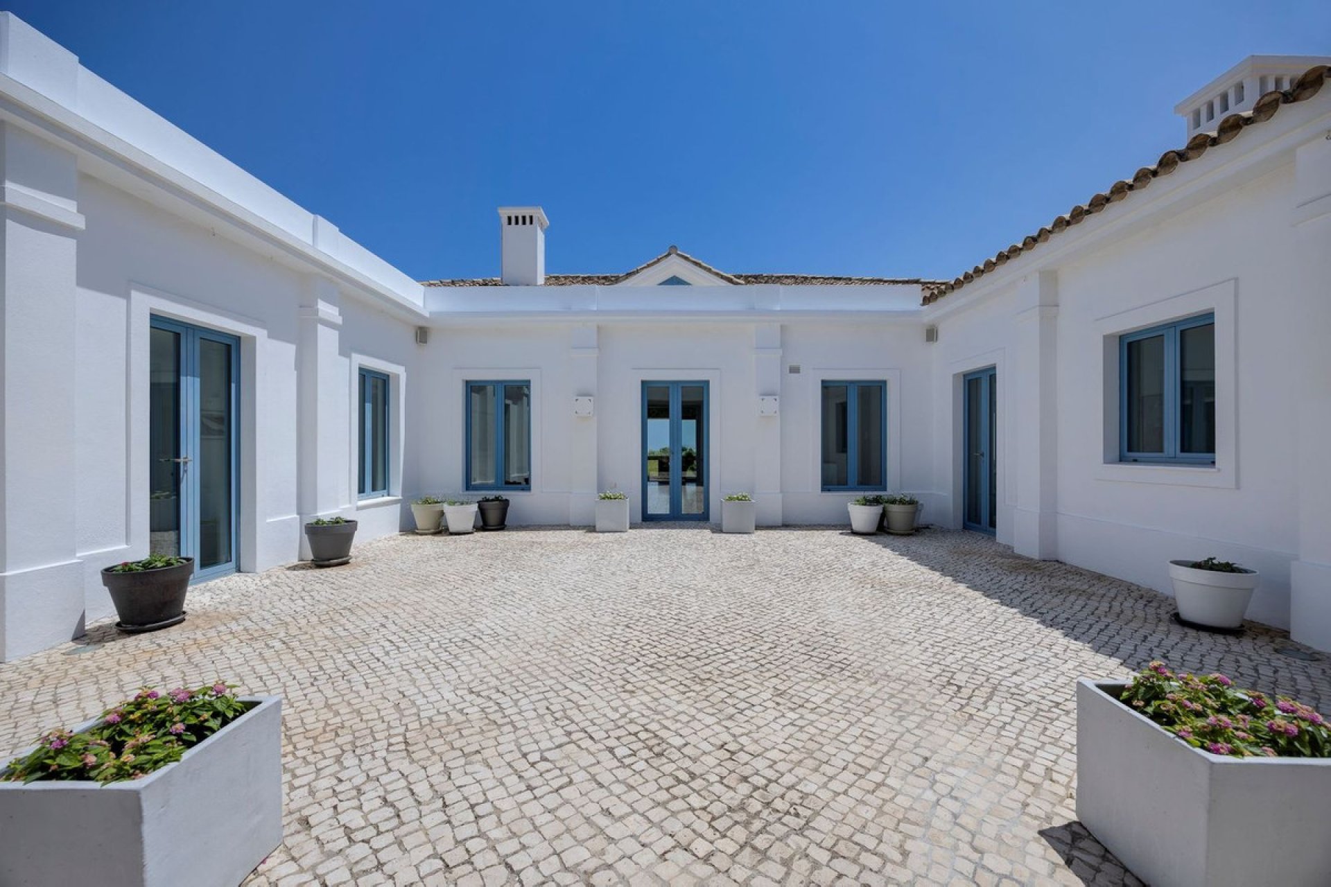 Resale - House - Detached Villa - Benahavís - Benahavís Centro