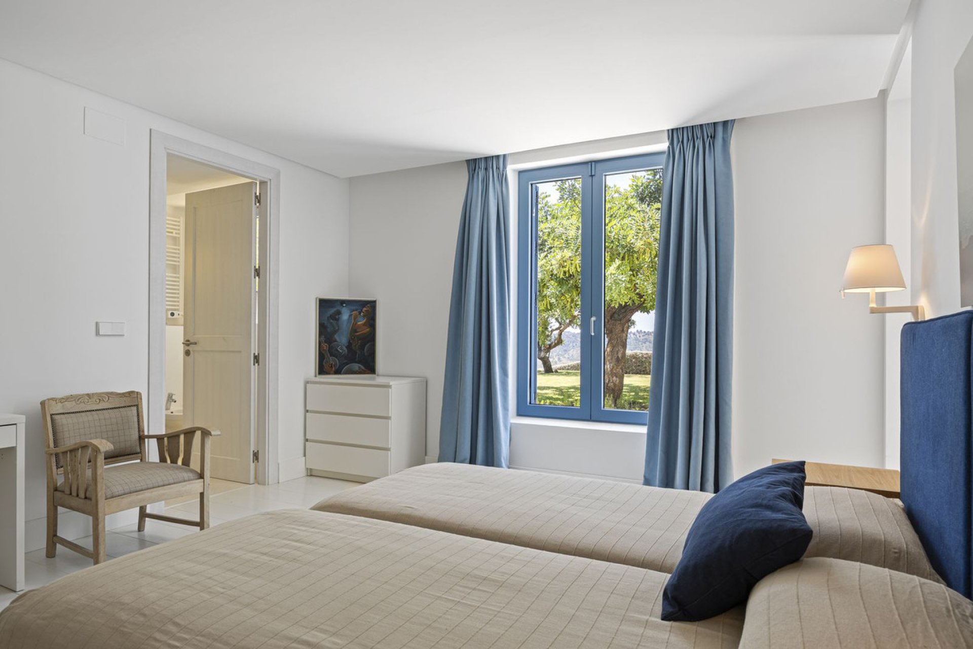 Resale - House - Detached Villa - Benahavís - Benahavís Centro