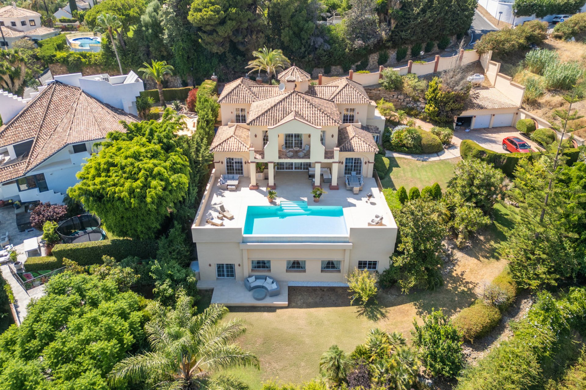 Resale - House - Detached Villa - Benahavís - Benahavís Centro