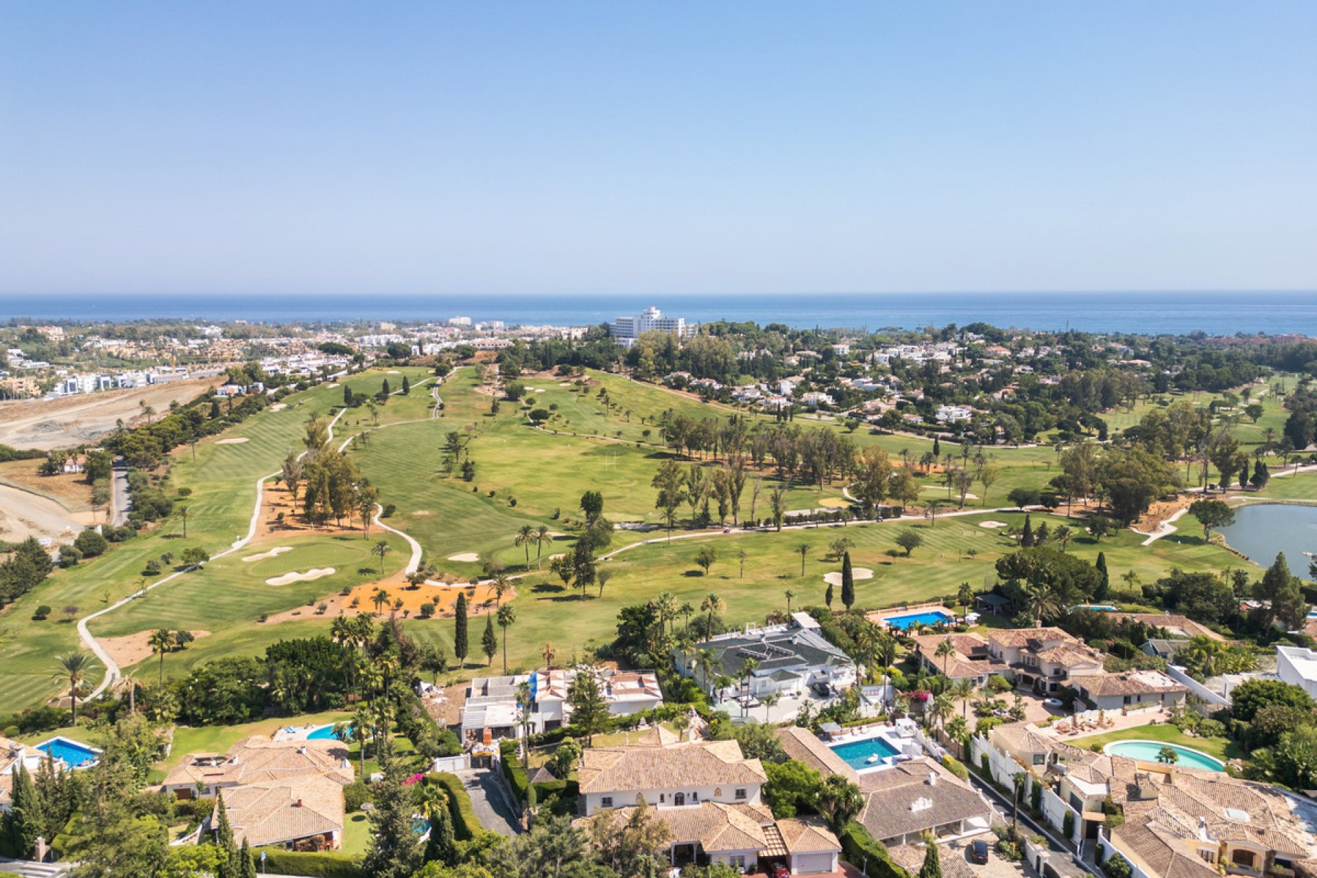 Resale - House - Detached Villa - Benahavís - Benahavís Centro