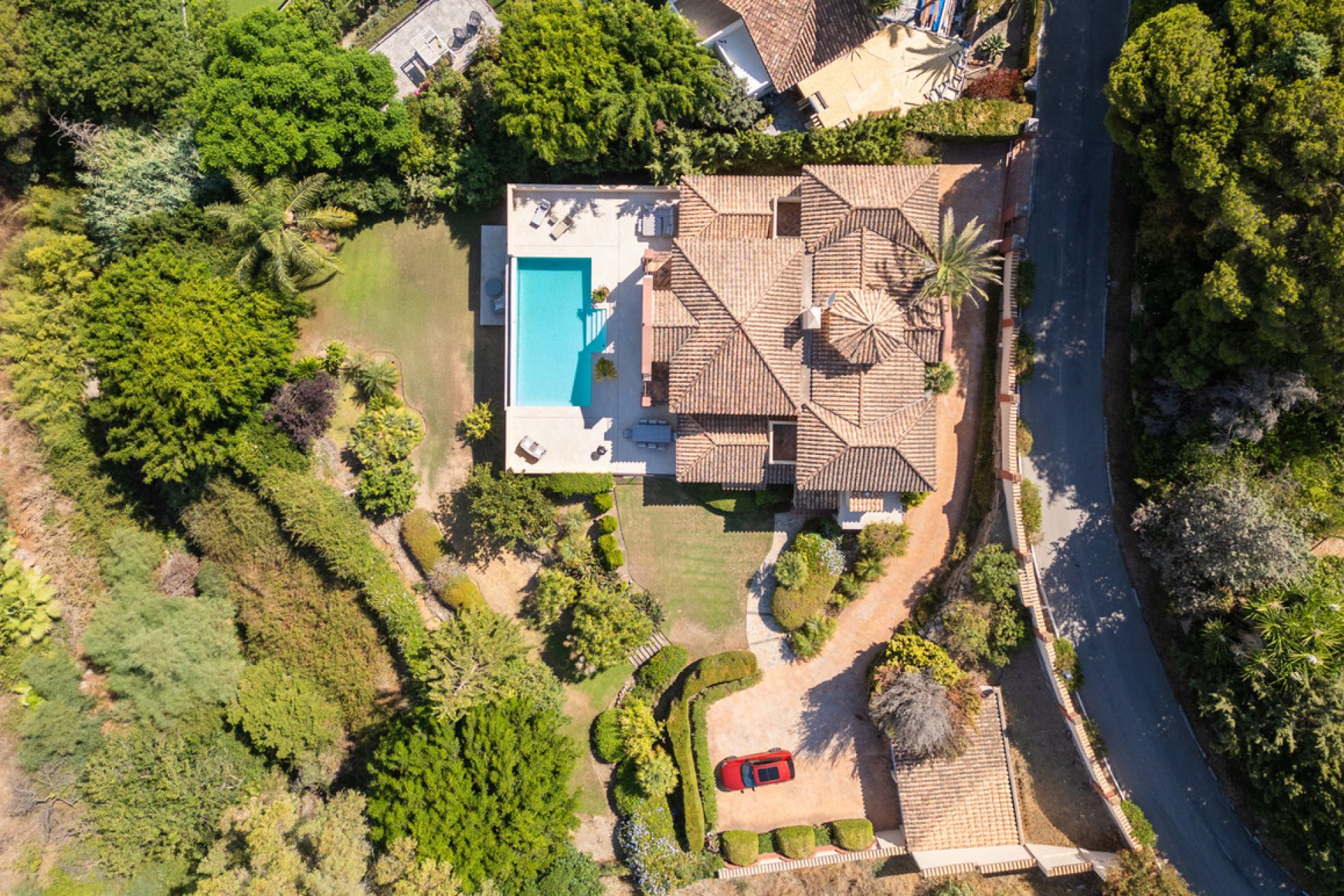 Resale - House - Detached Villa - Benahavís - Benahavís Centro