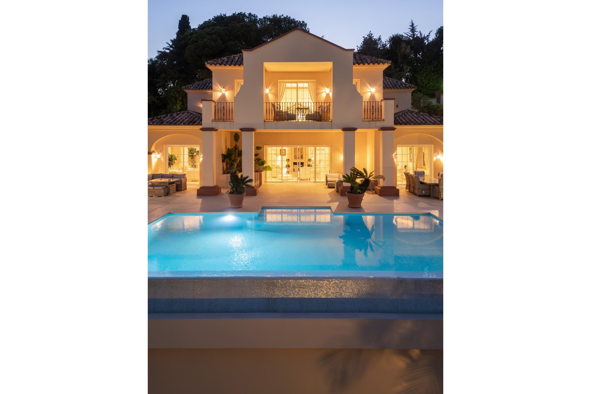 Resale - House - Detached Villa - Benahavís - Benahavís Centro