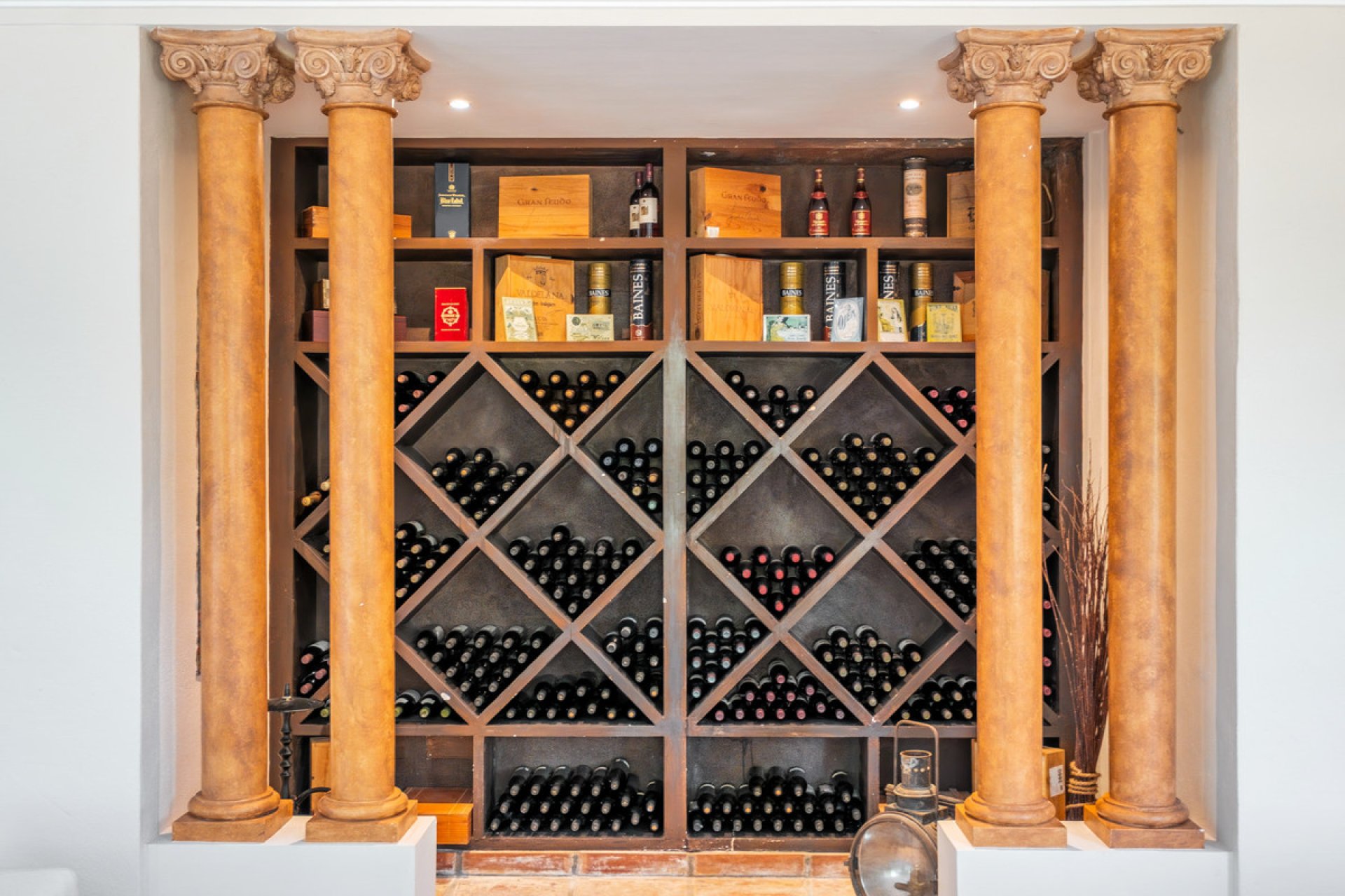 Resale - House - Detached Villa - Benahavís - Benahavís Centro