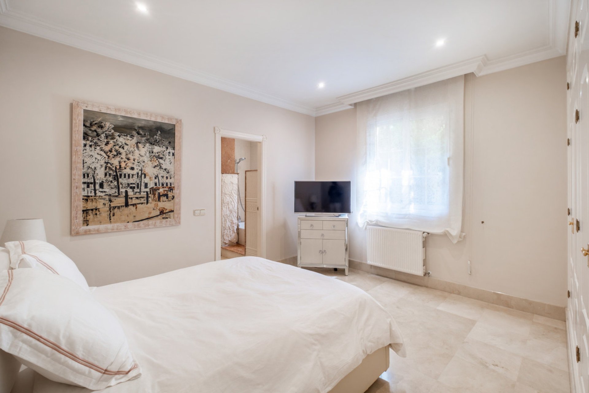 Resale - House - Detached Villa - Benahavís - Benahavís Centro