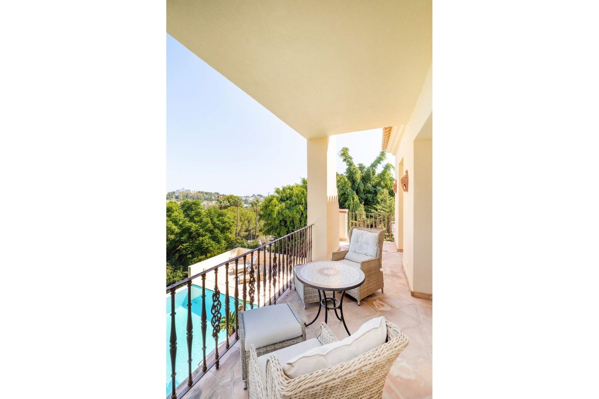 Resale - House - Detached Villa - Benahavís - Benahavís Centro