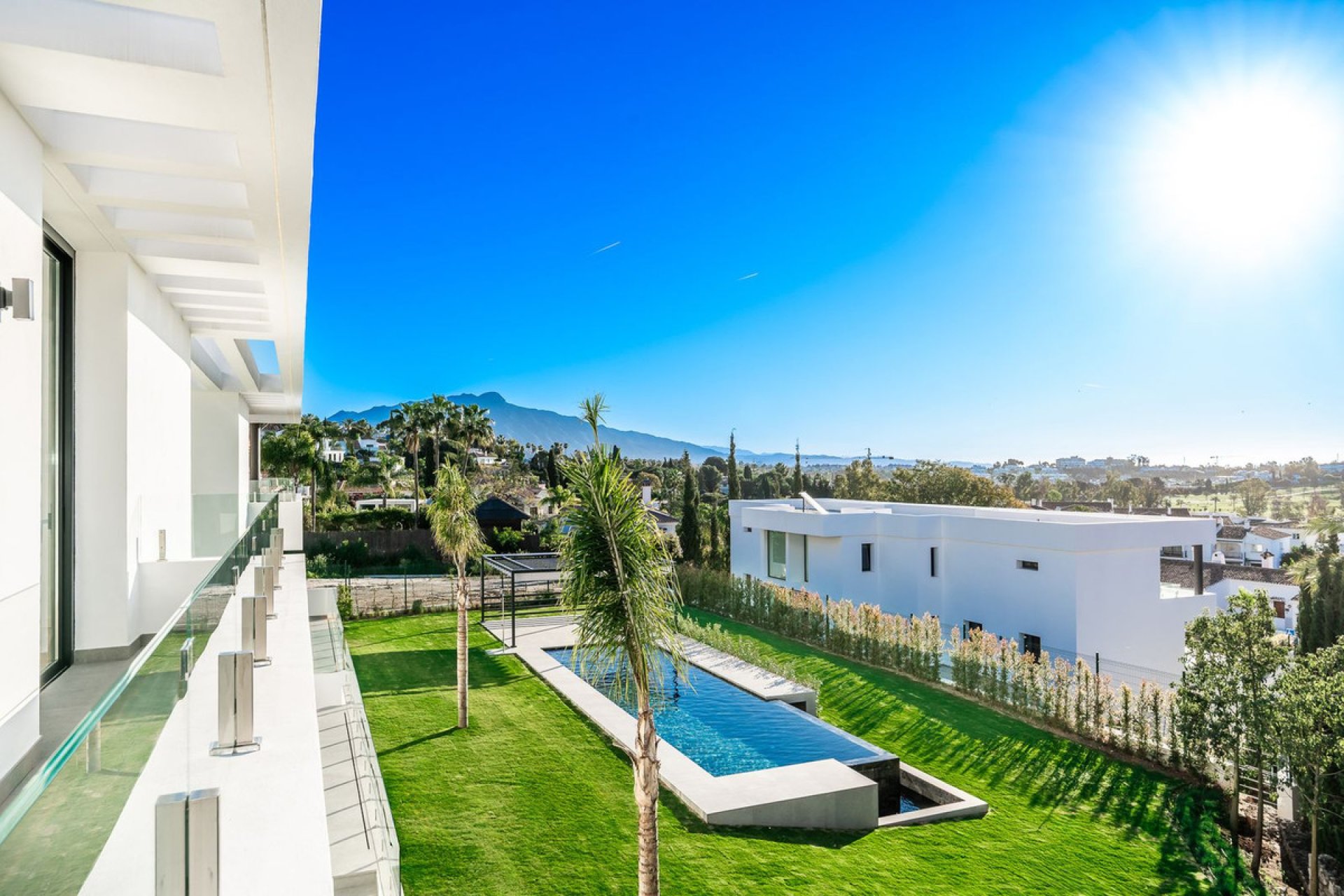 Resale - House - Detached Villa - Benahavís - Benahavís Centro