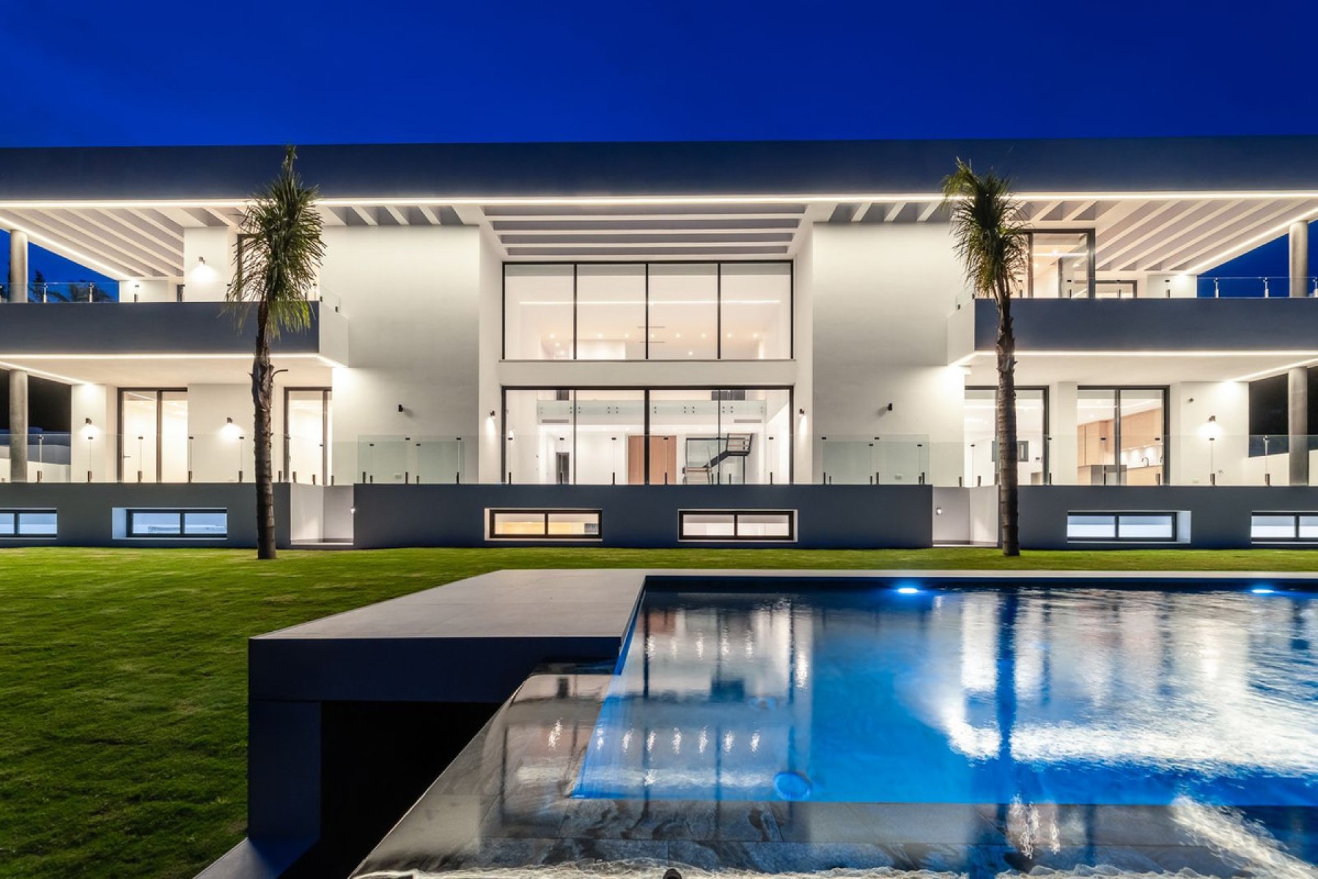 Resale - House - Detached Villa - Benahavís - Benahavís Centro