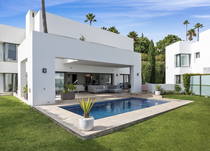 Resale - House - Detached Villa - Benahavís - Benahavís Centro