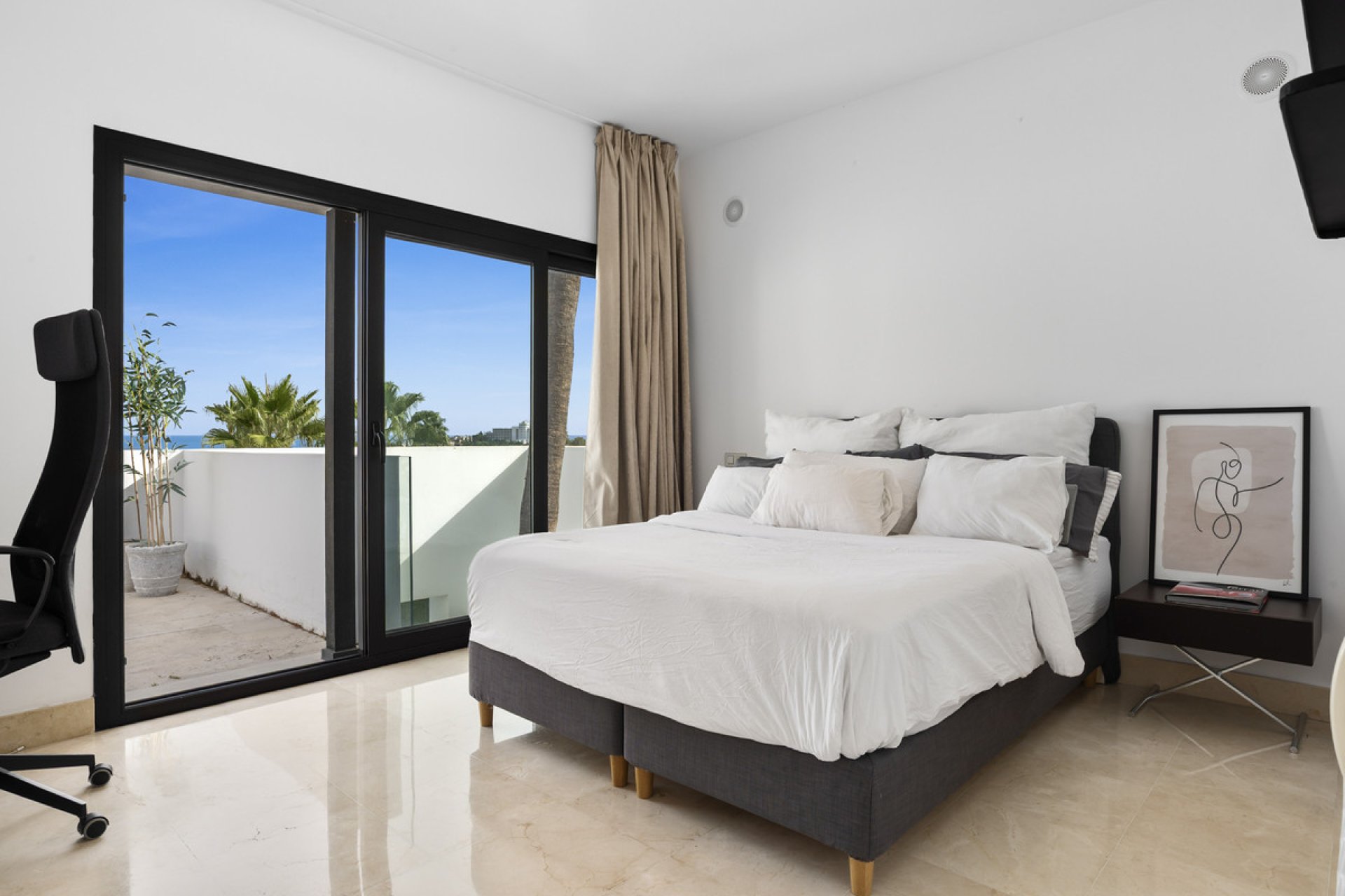 Resale - House - Detached Villa - Benahavís - Benahavís Centro