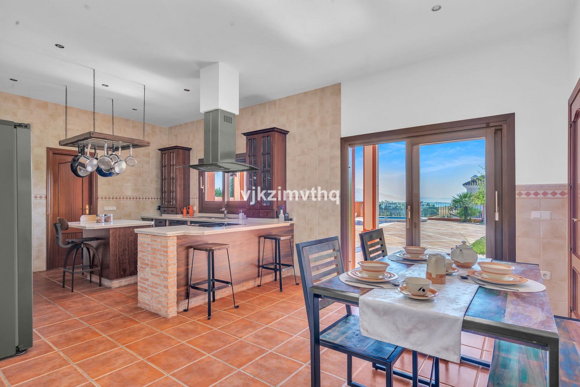 Resale - House - Detached Villa - Benahavís - Benahavís Centro