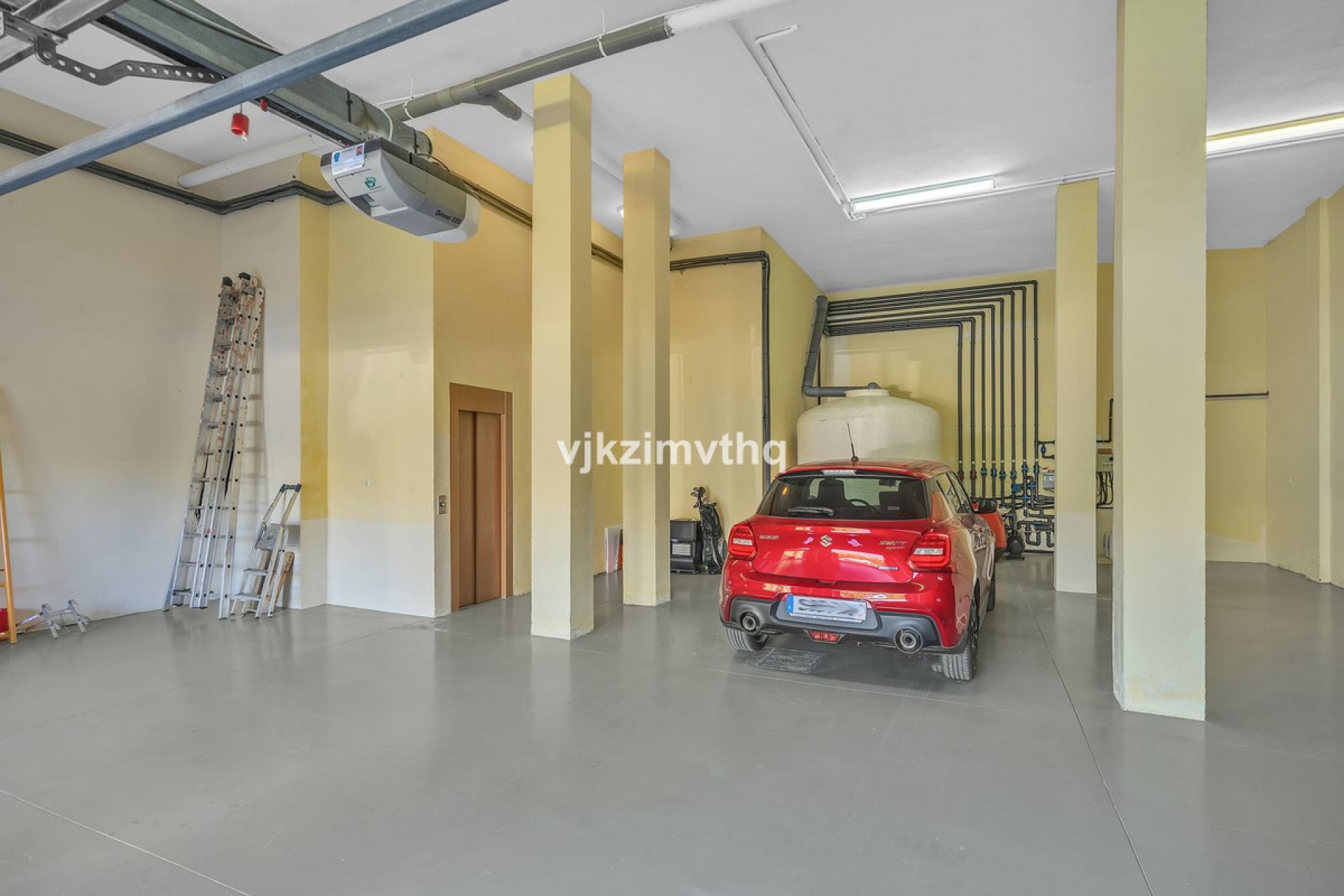 Resale - House - Detached Villa - Benahavís - Benahavís Centro