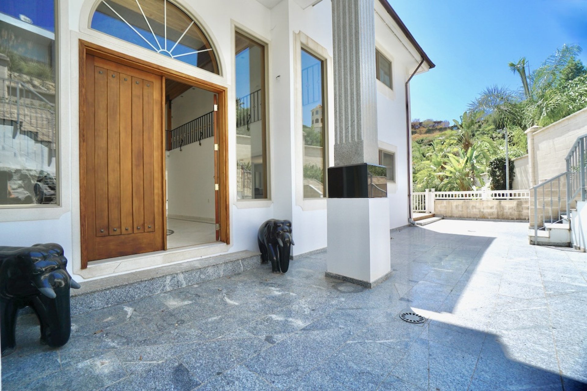 Resale - House - Detached Villa - Benahavís - Benahavís Centro