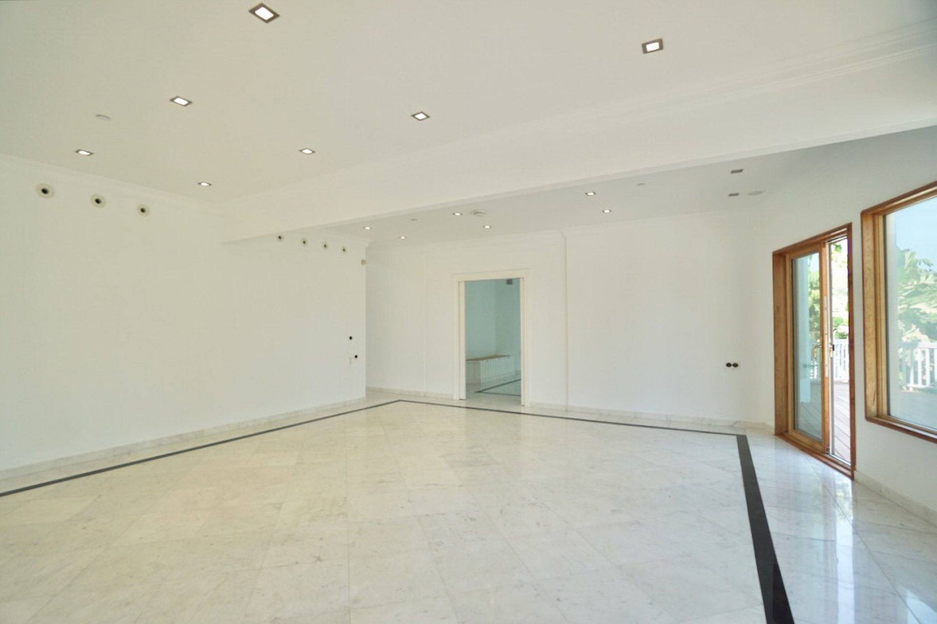 Resale - House - Detached Villa - Benahavís - Benahavís Centro