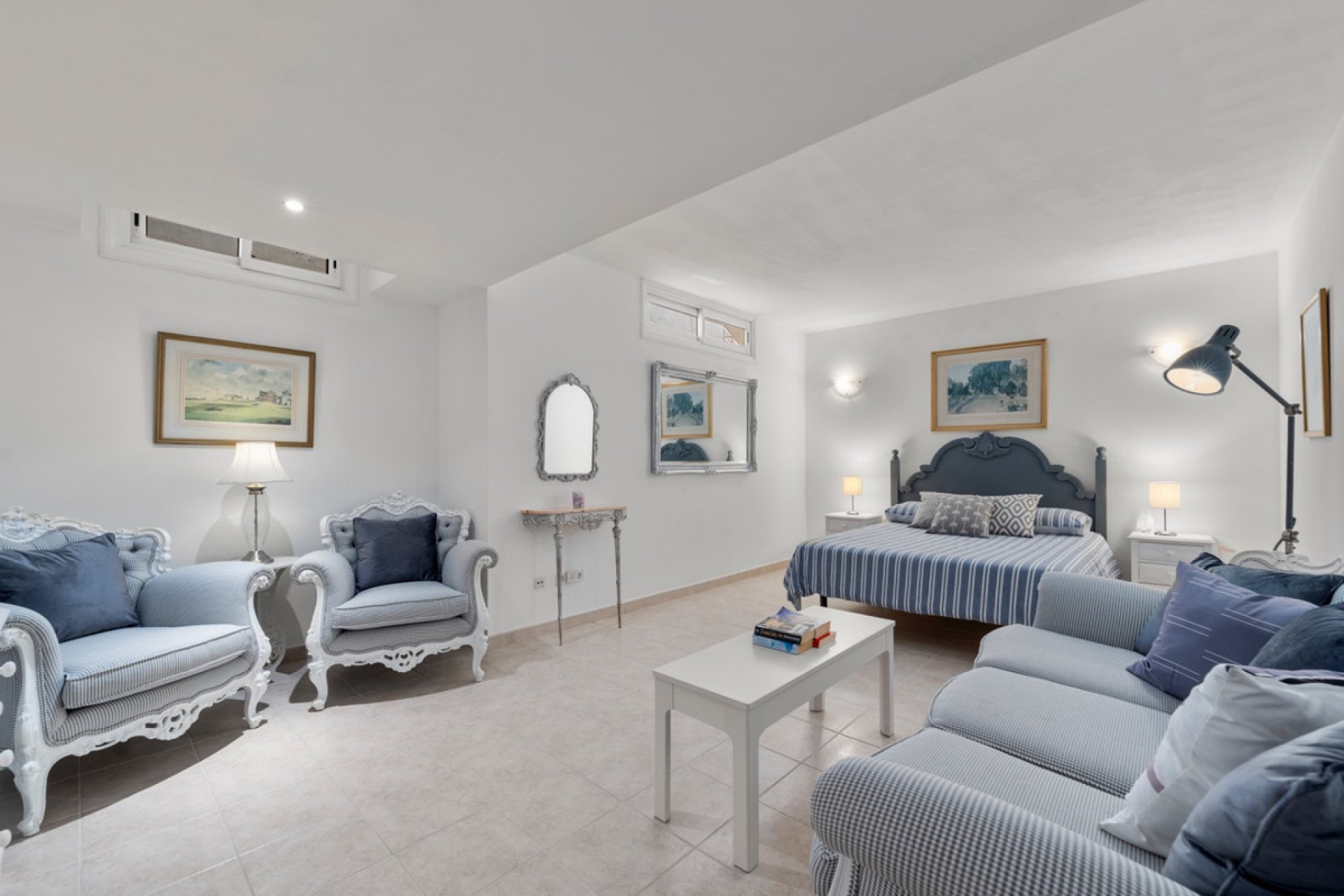 Resale - House - Detached Villa - Benahavís - Benahavís Centro