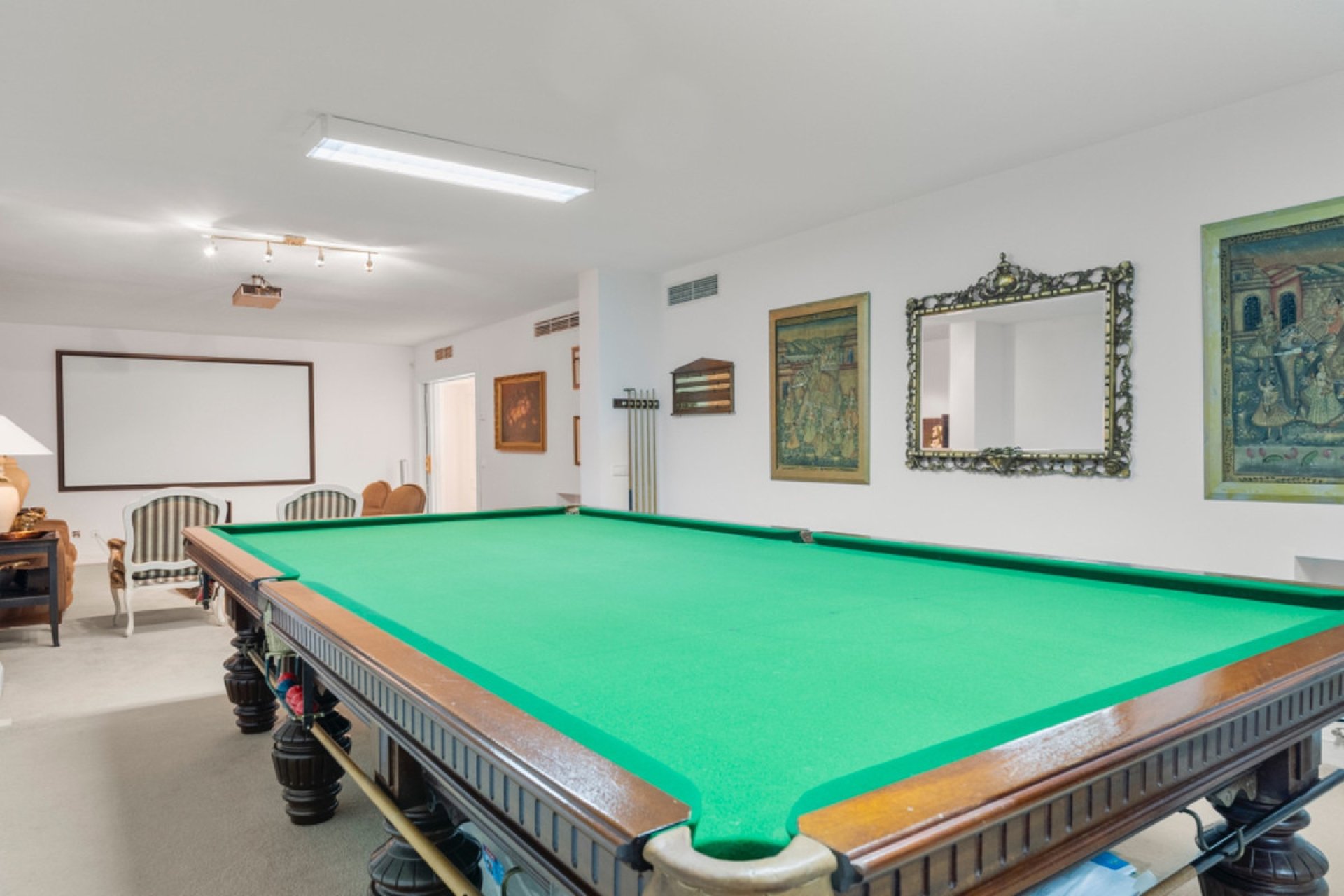 Resale - House - Detached Villa - Benahavís - Benahavís Centro