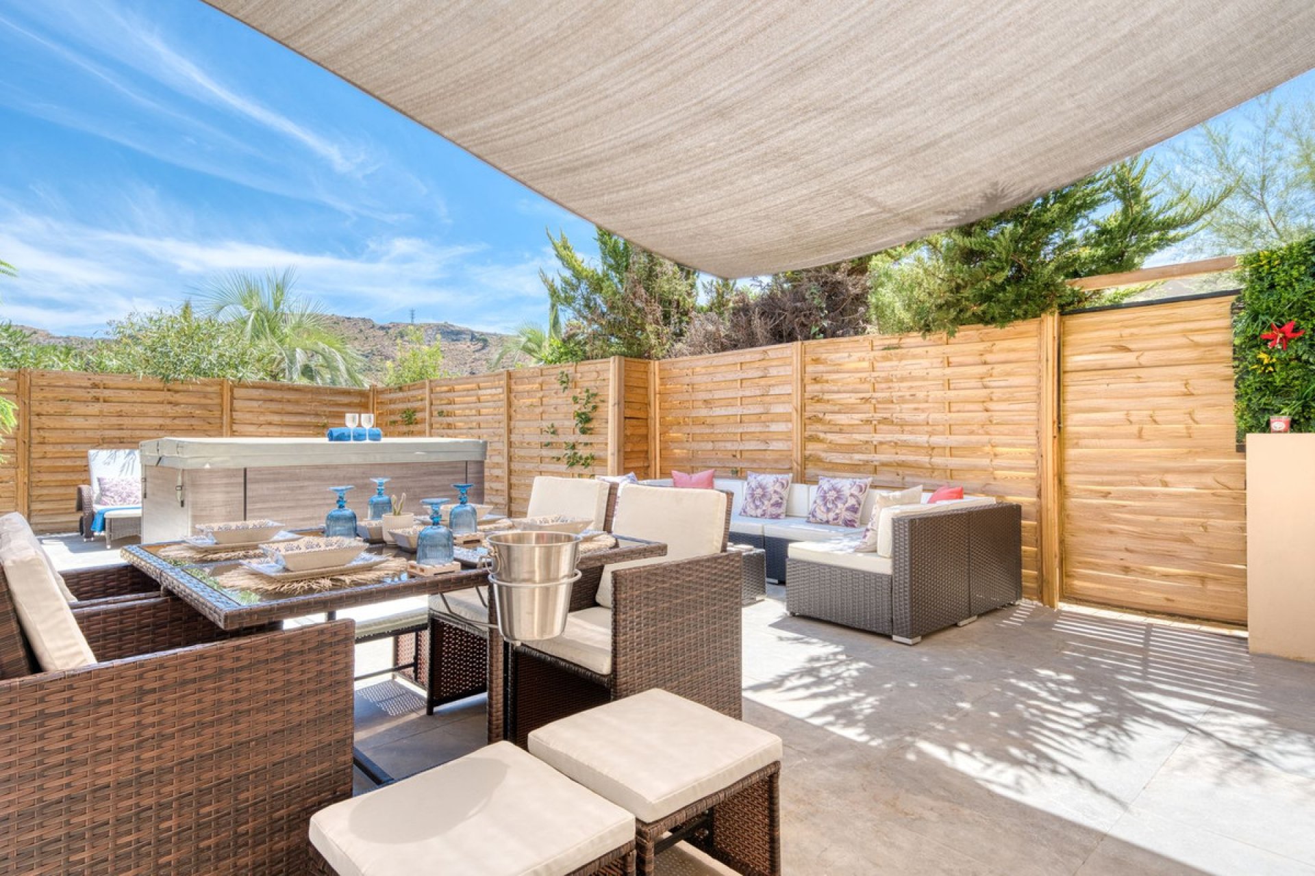 Resale - House - Detached Villa - Benahavís - Benahavís Centro