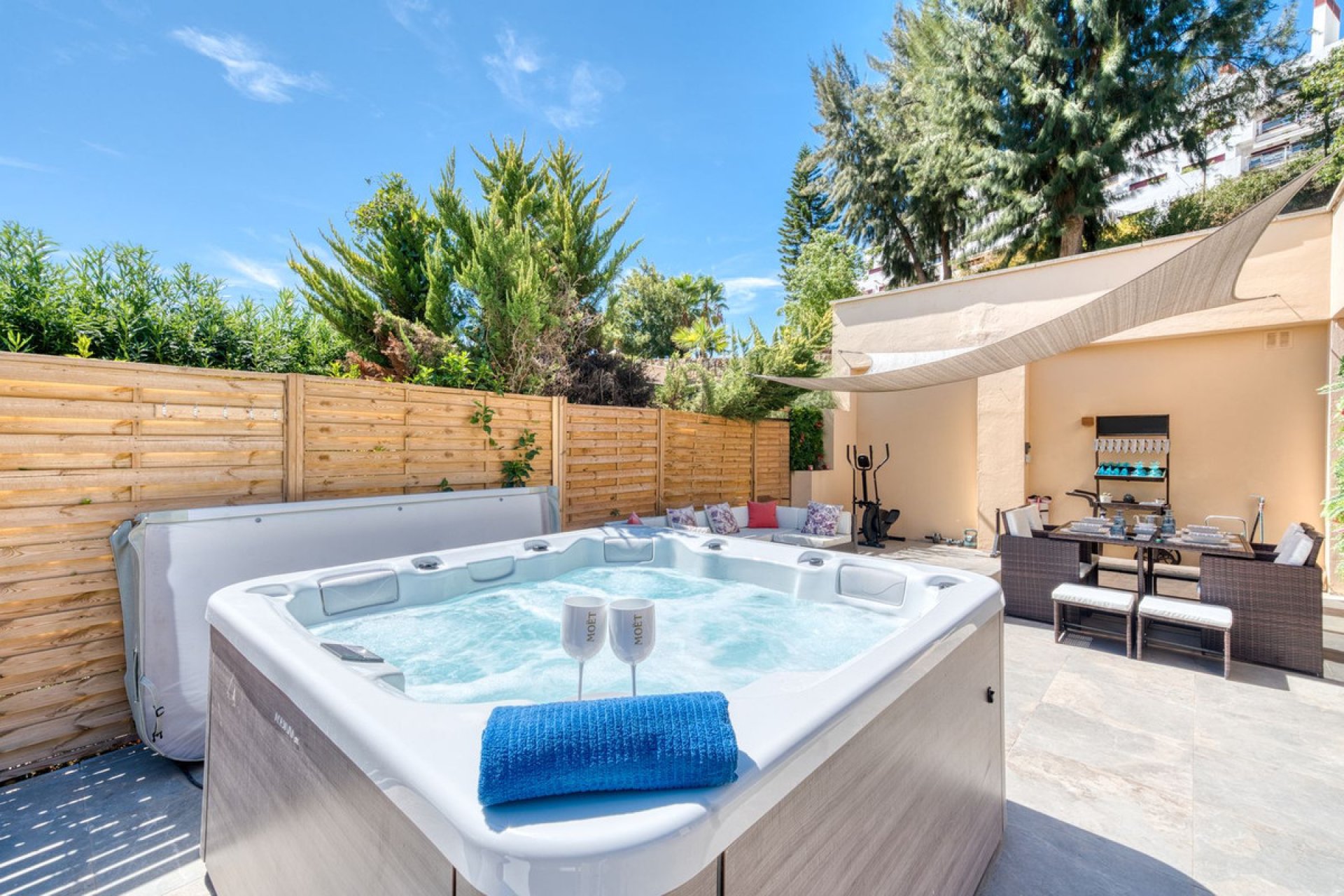 Resale - House - Detached Villa - Benahavís - Benahavís Centro