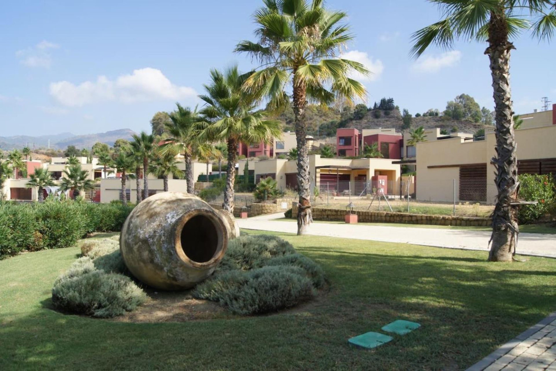 Resale - House - Detached Villa - Benahavís - Benahavís Centro