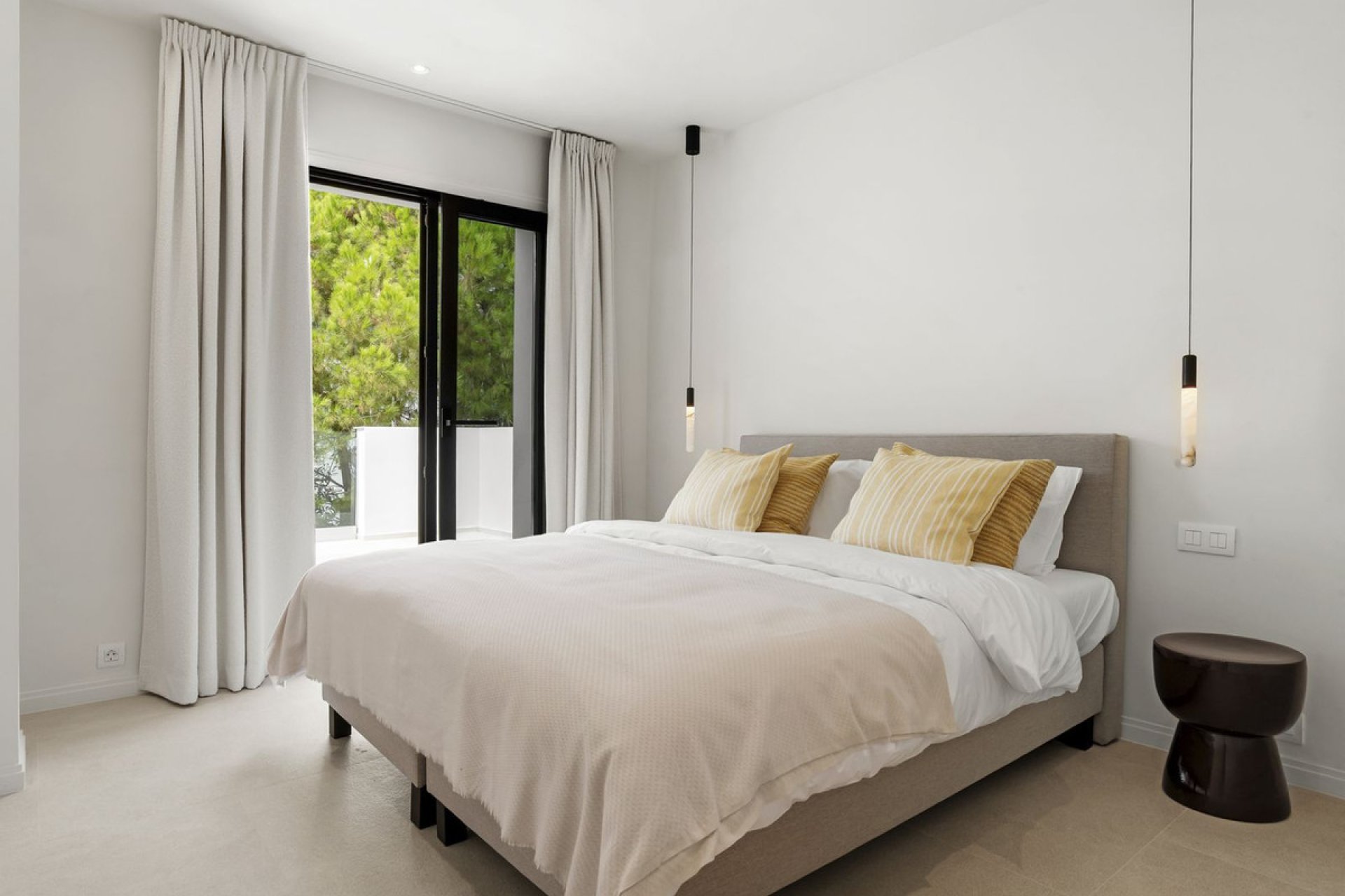 Resale - House - Detached Villa - Benahavís - Benahavís Centro