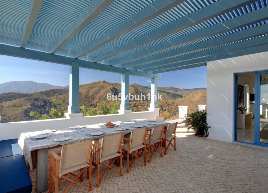 Resale - House - Detached Villa - Benahavís - Benahavís Centro