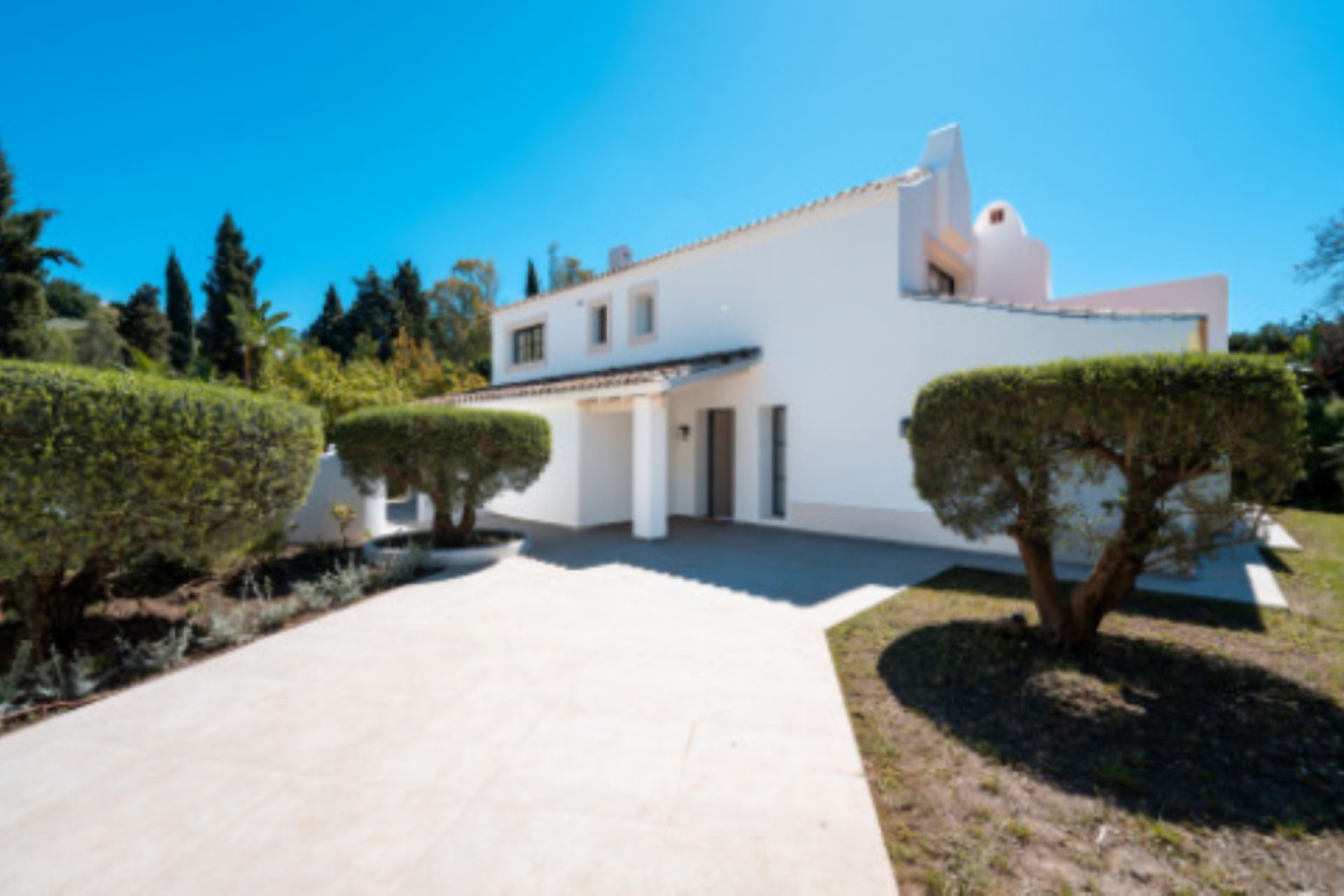 Resale - House - Detached Villa - Benahavís - Benahavís Centro