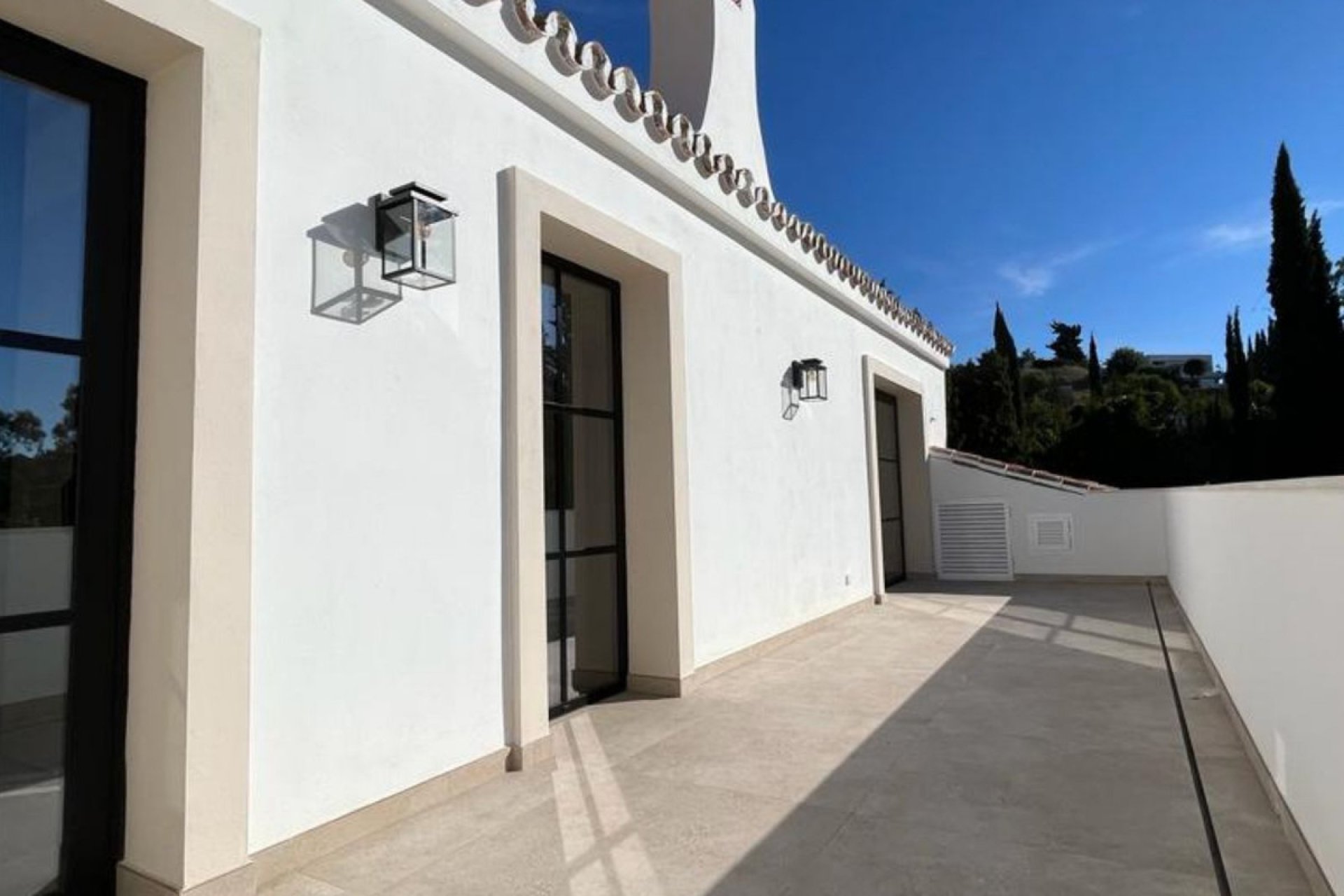 Resale - House - Detached Villa - Benahavís - Benahavís Centro