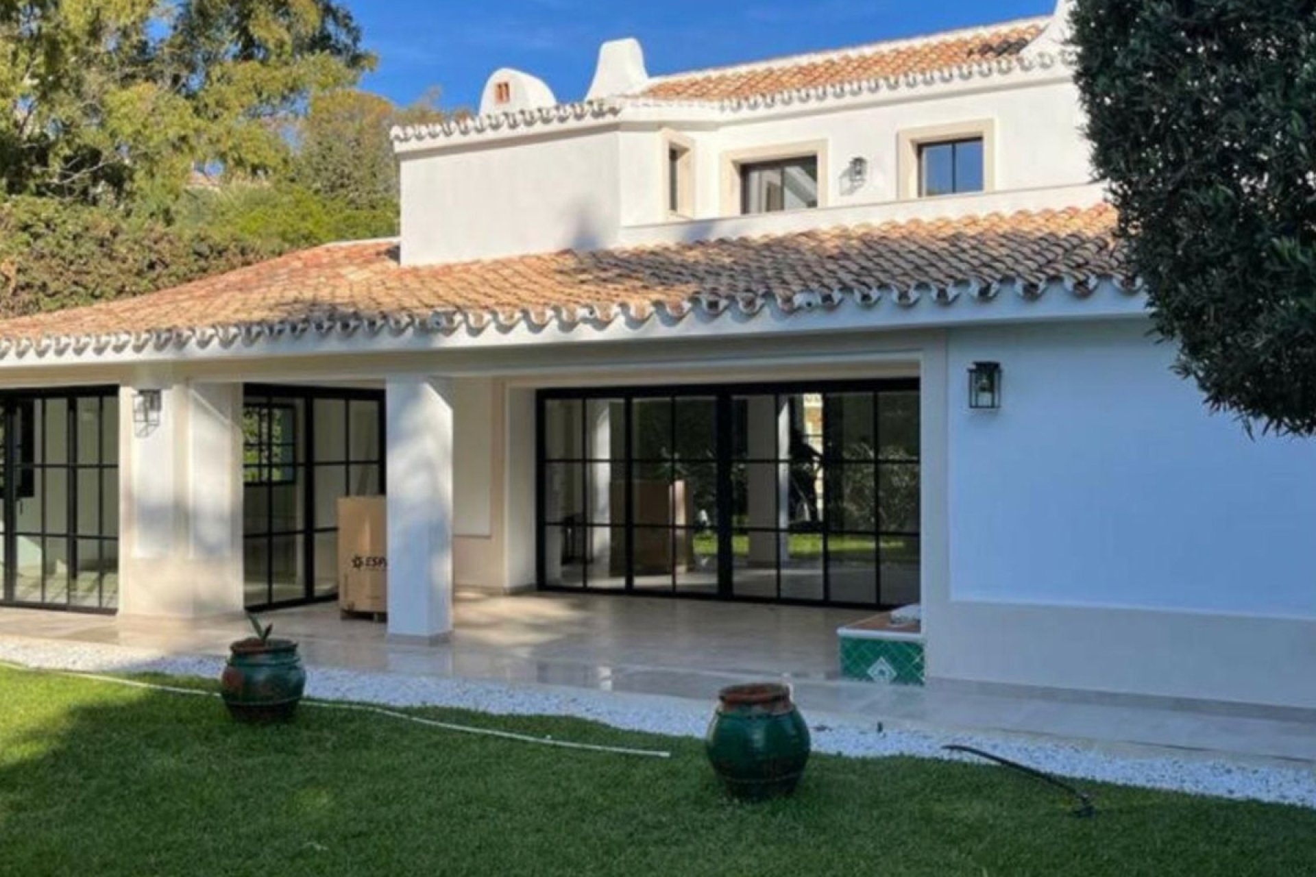 Resale - House - Detached Villa - Benahavís - Benahavís Centro