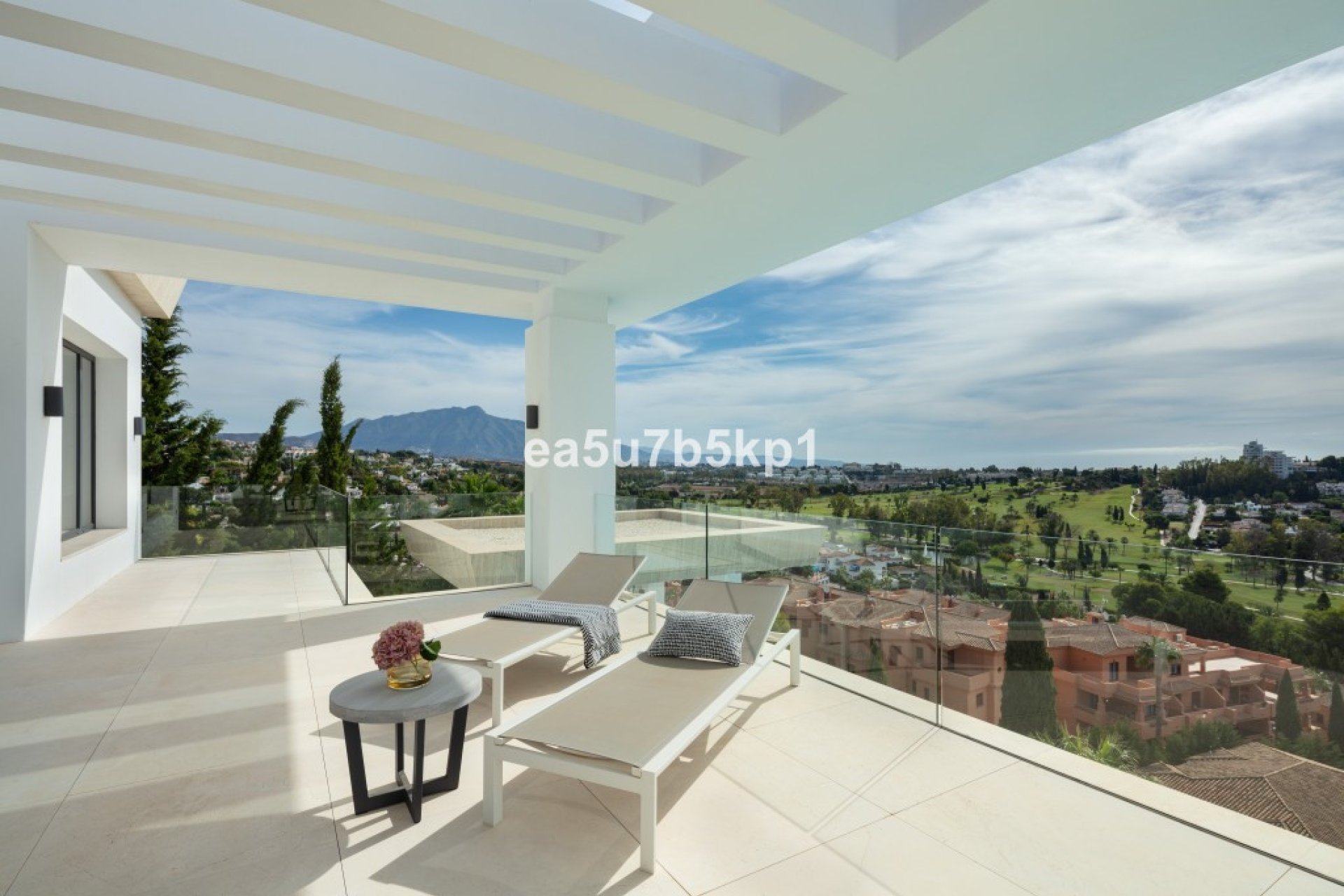 Resale - House - Detached Villa - Benahavís - Benahavís Centro