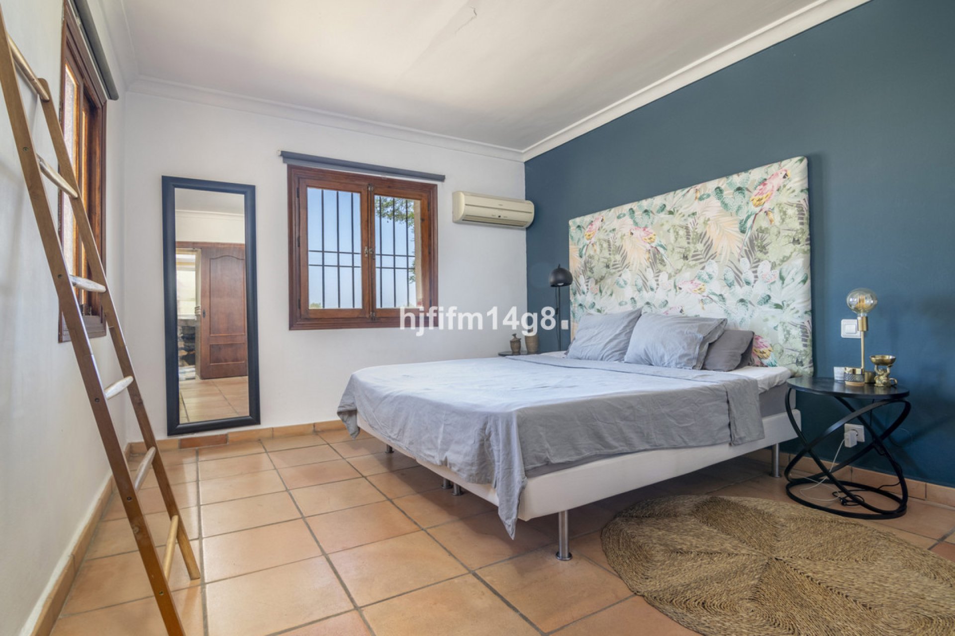 Resale - House - Detached Villa - Benahavís - Benahavís Centro