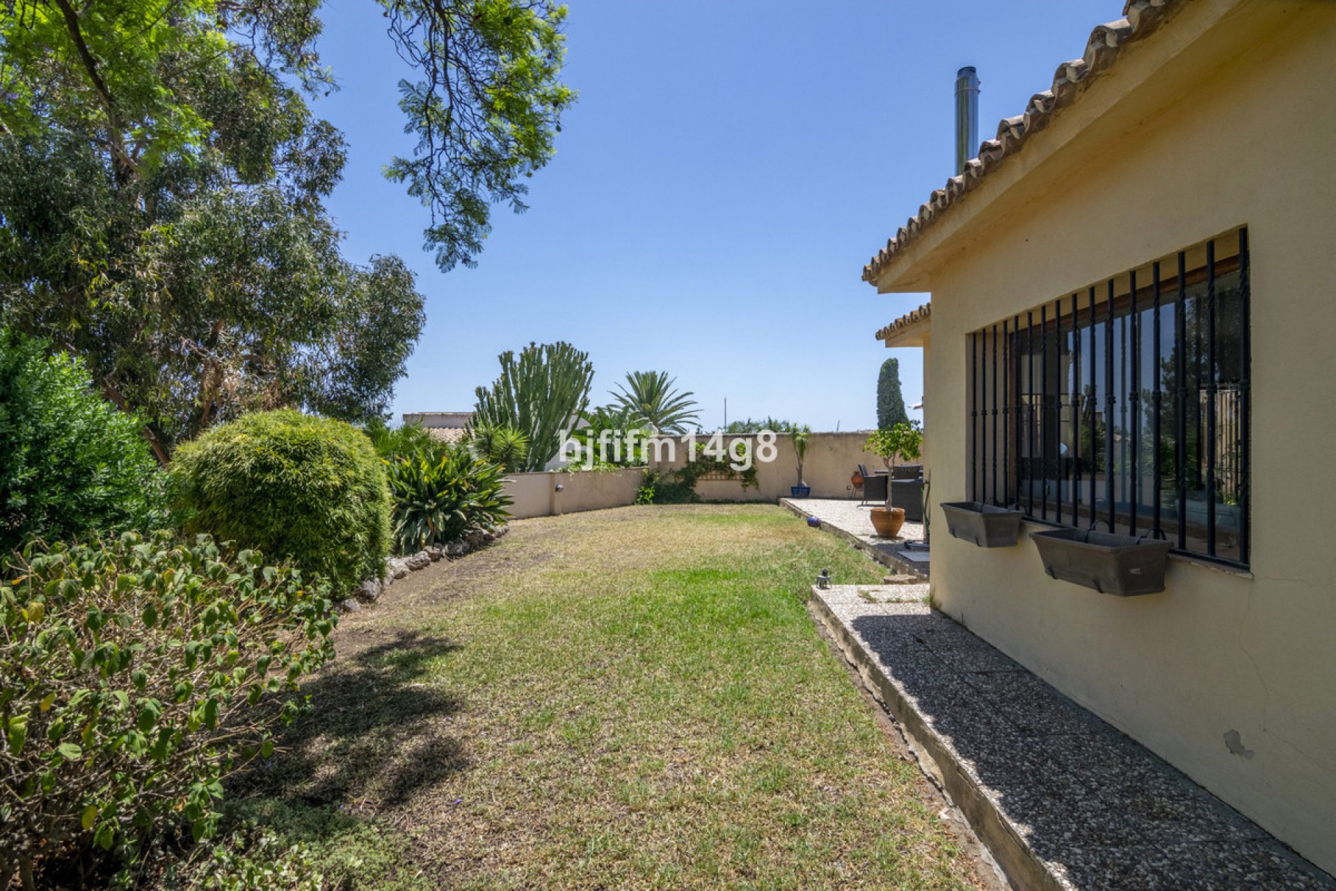 Resale - House - Detached Villa - Benahavís - Benahavís Centro