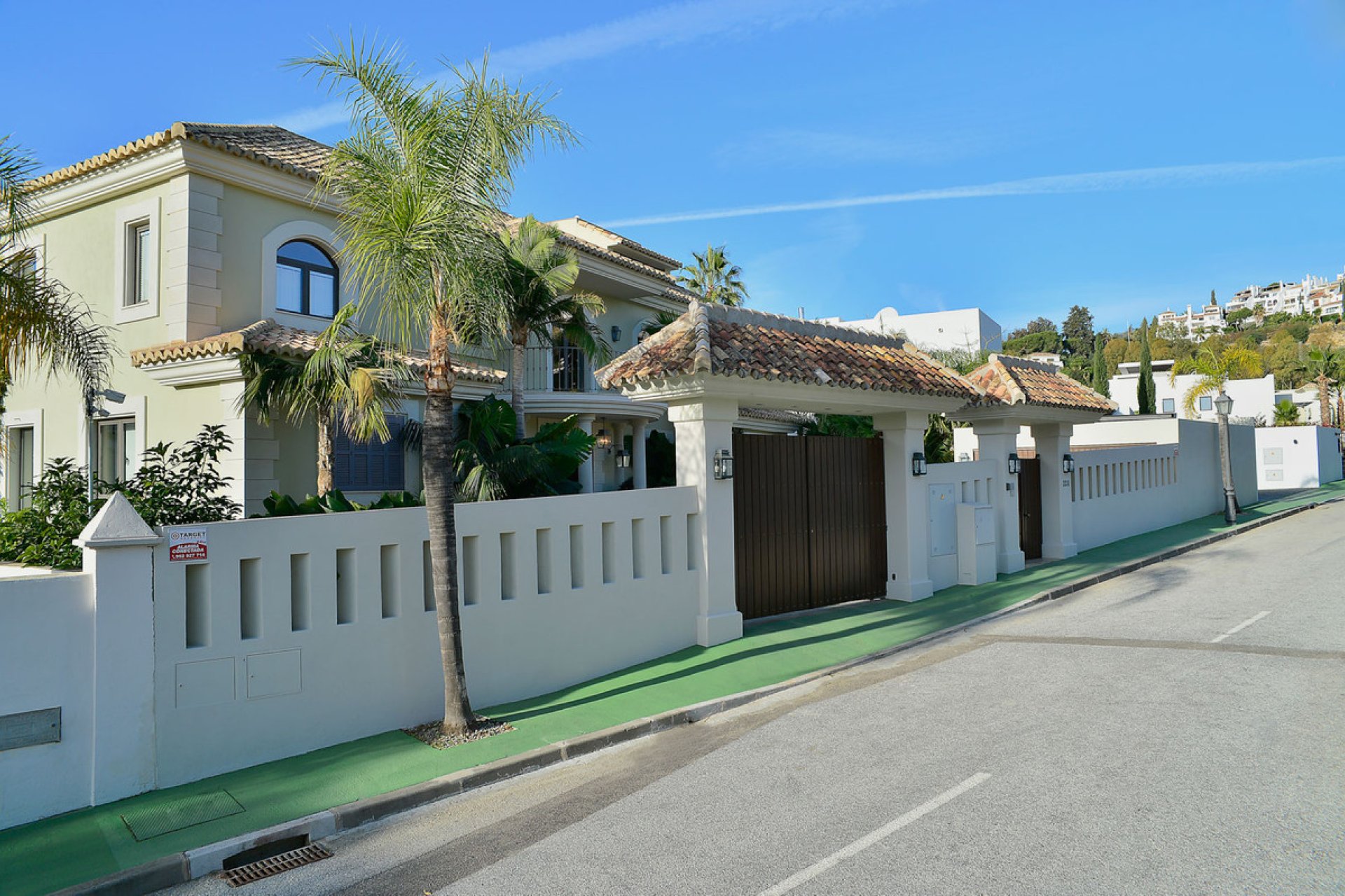 Resale - House - Detached Villa - Benahavís - Benahavís Centro