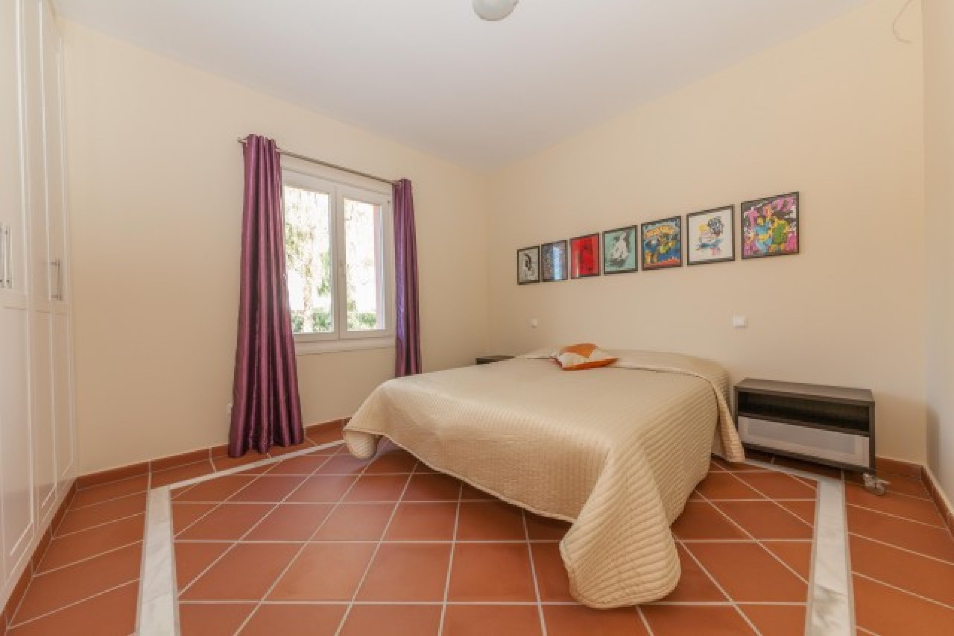 Resale - House - Detached Villa - Benahavís - Benahavís Centro