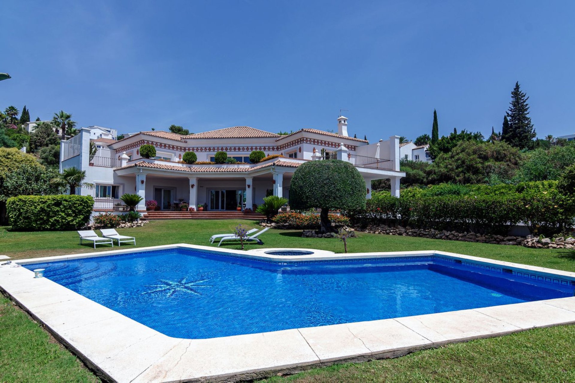 Resale - House - Detached Villa - Benahavís - Benahavís Centro