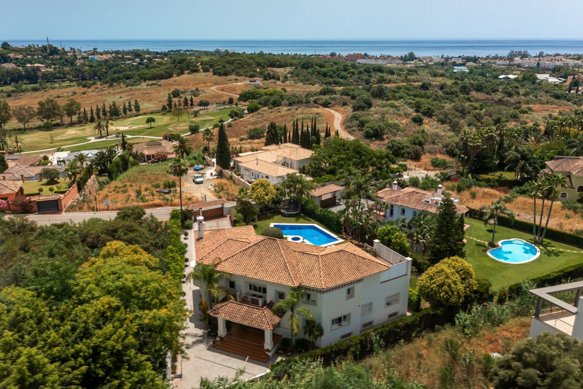 Resale - House - Detached Villa - Benahavís - Benahavís Centro