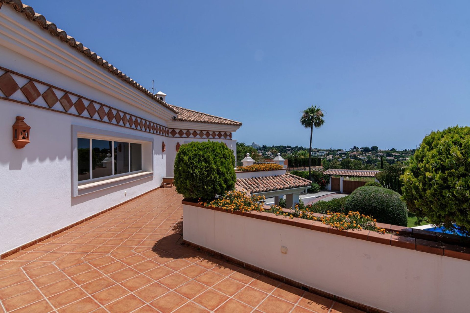 Resale - House - Detached Villa - Benahavís - Benahavís Centro