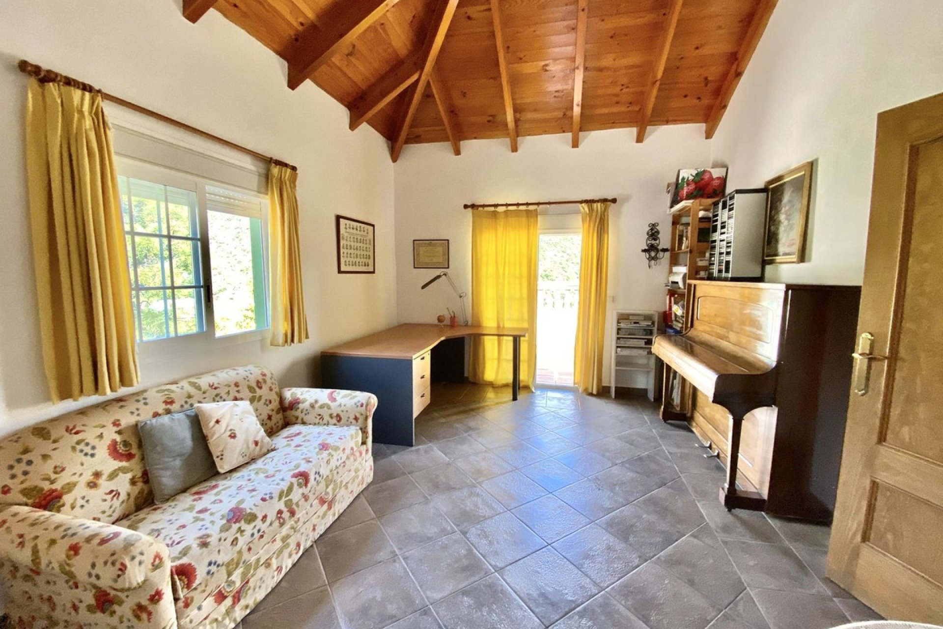 Resale - House - Detached Villa - Benahavís - Benahavís Centro