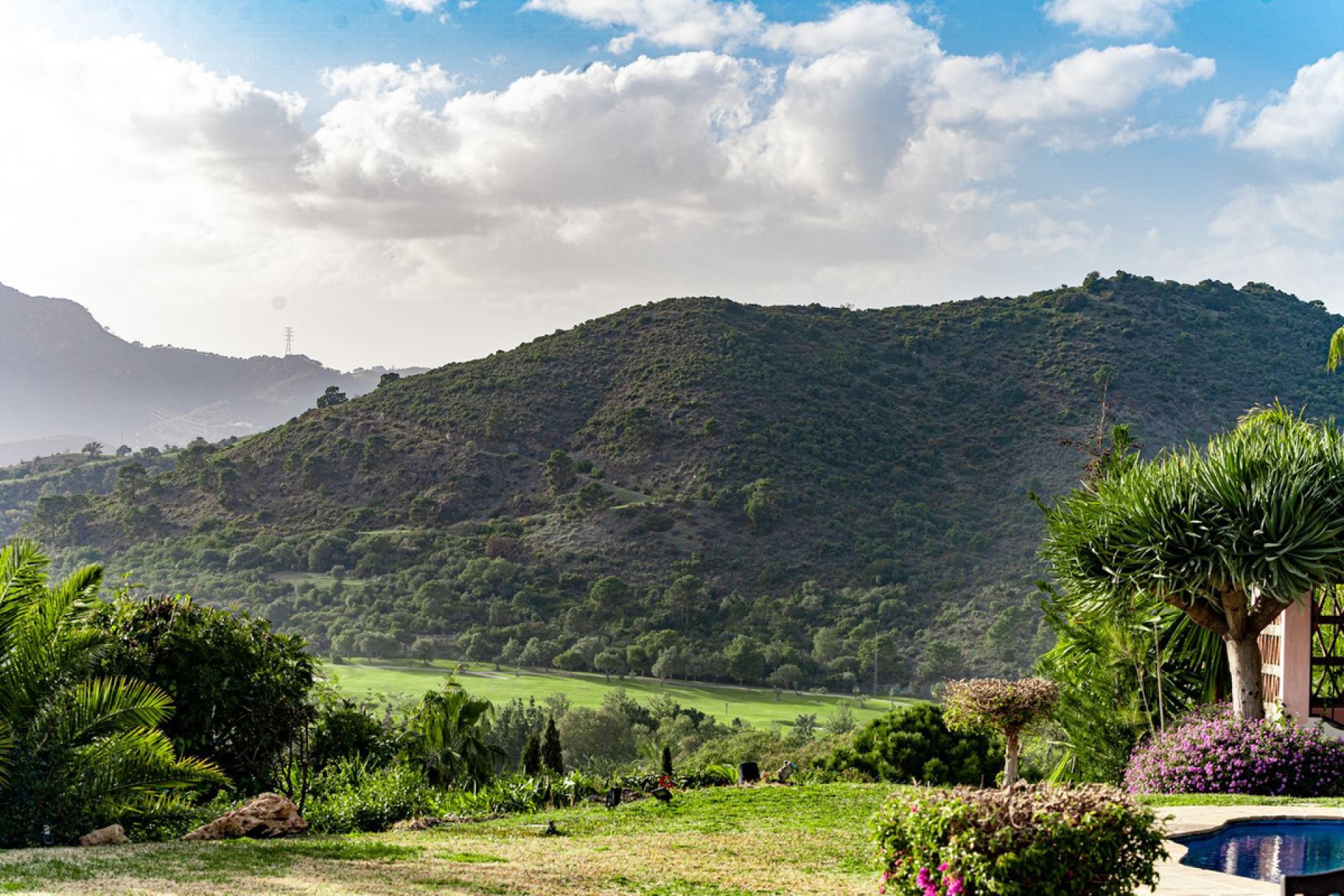 Resale - House - Detached Villa - Benahavís - Benahavís Centro