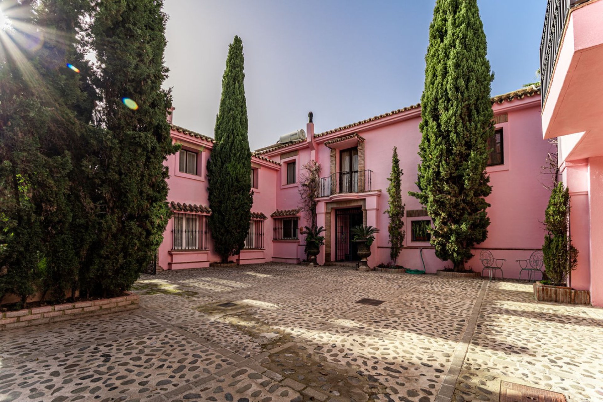 Resale - House - Detached Villa - Benahavís - Benahavís Centro