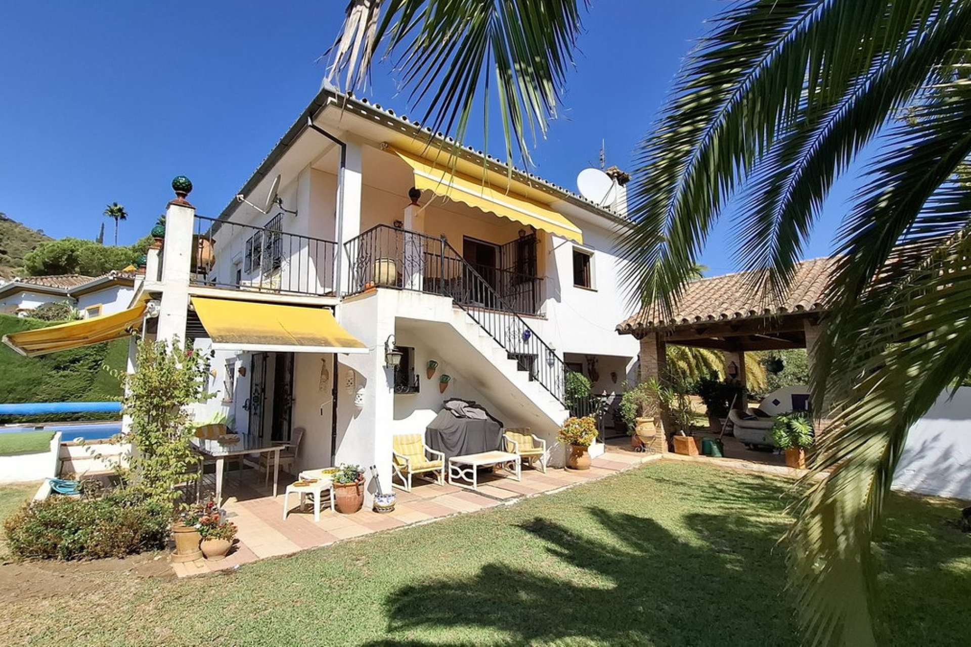 Resale - House - Detached Villa - Benahavís - Benahavís Centro