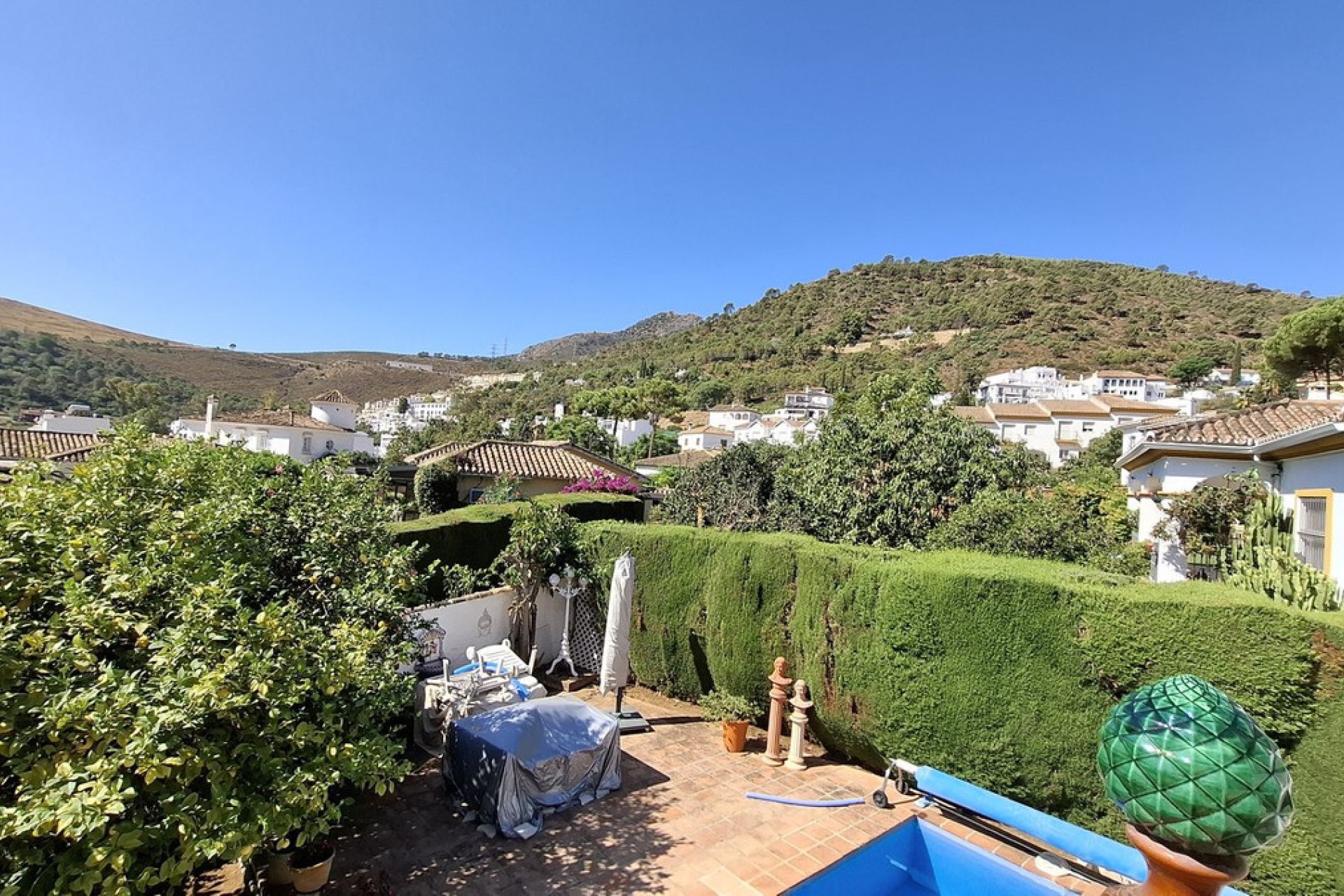 Resale - House - Detached Villa - Benahavís - Benahavís Centro