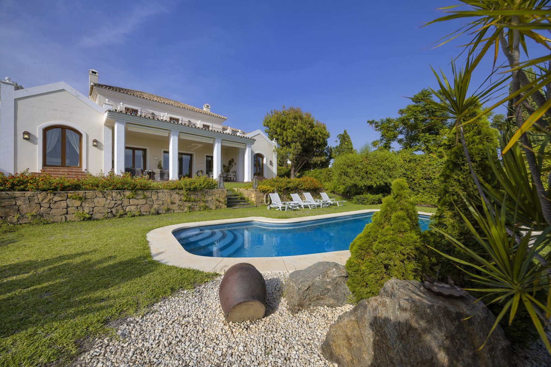 Resale - House - Detached Villa - Benahavís - Benahavís Centro