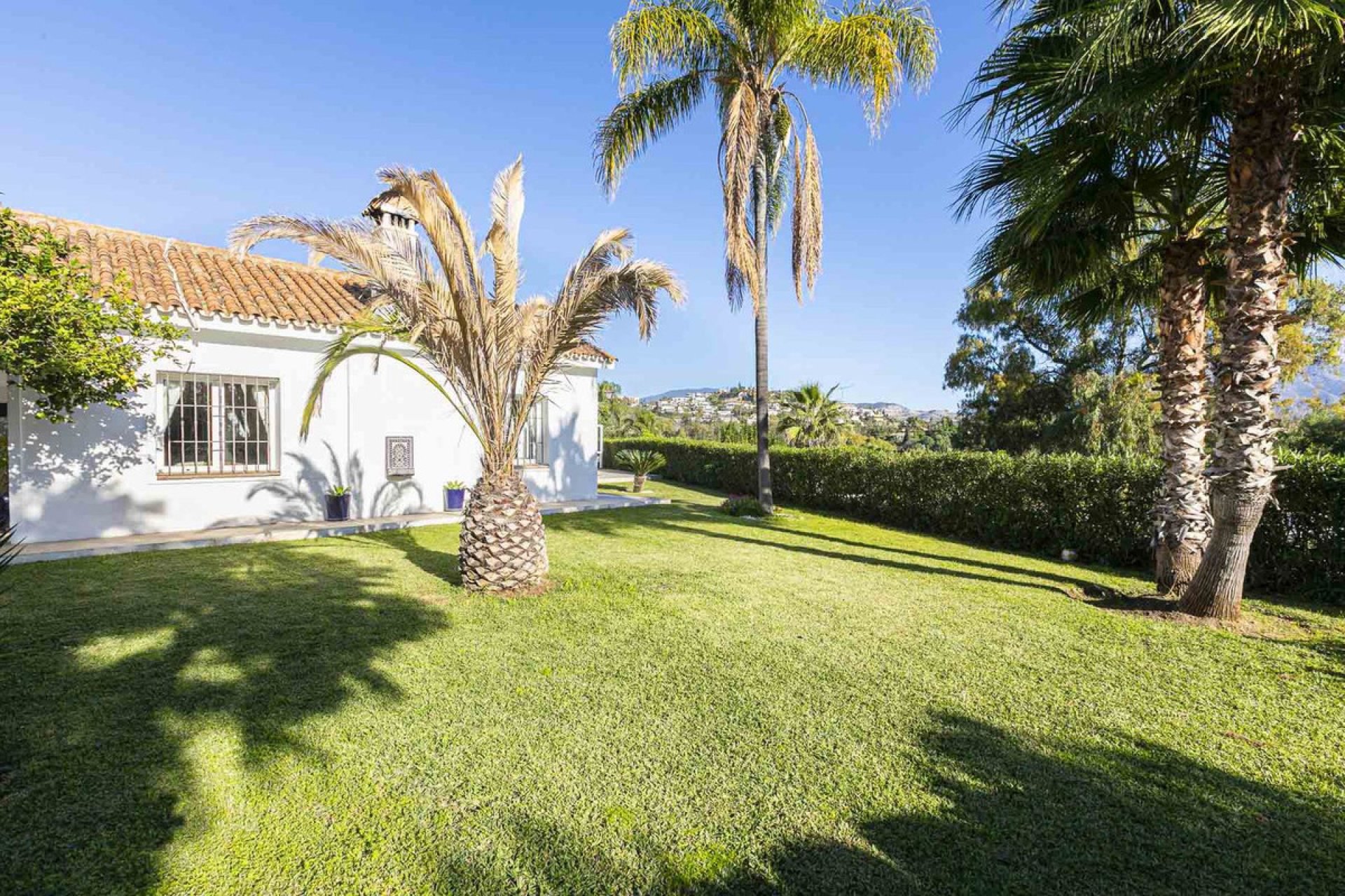 Resale - House - Detached Villa - Benahavís - Benahavís Centro