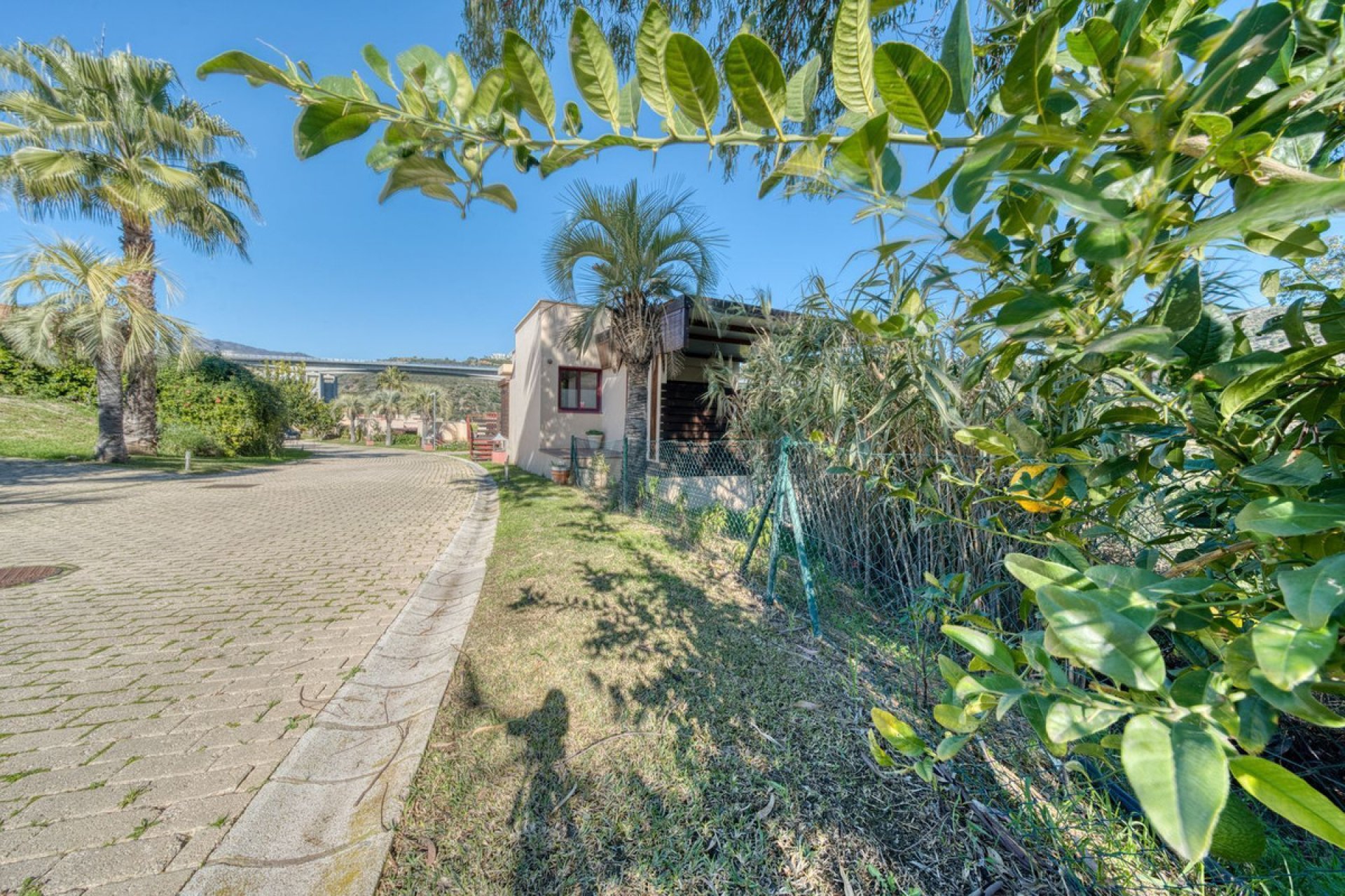 Resale - House - Detached Villa - Benahavís - Benahavís Centro