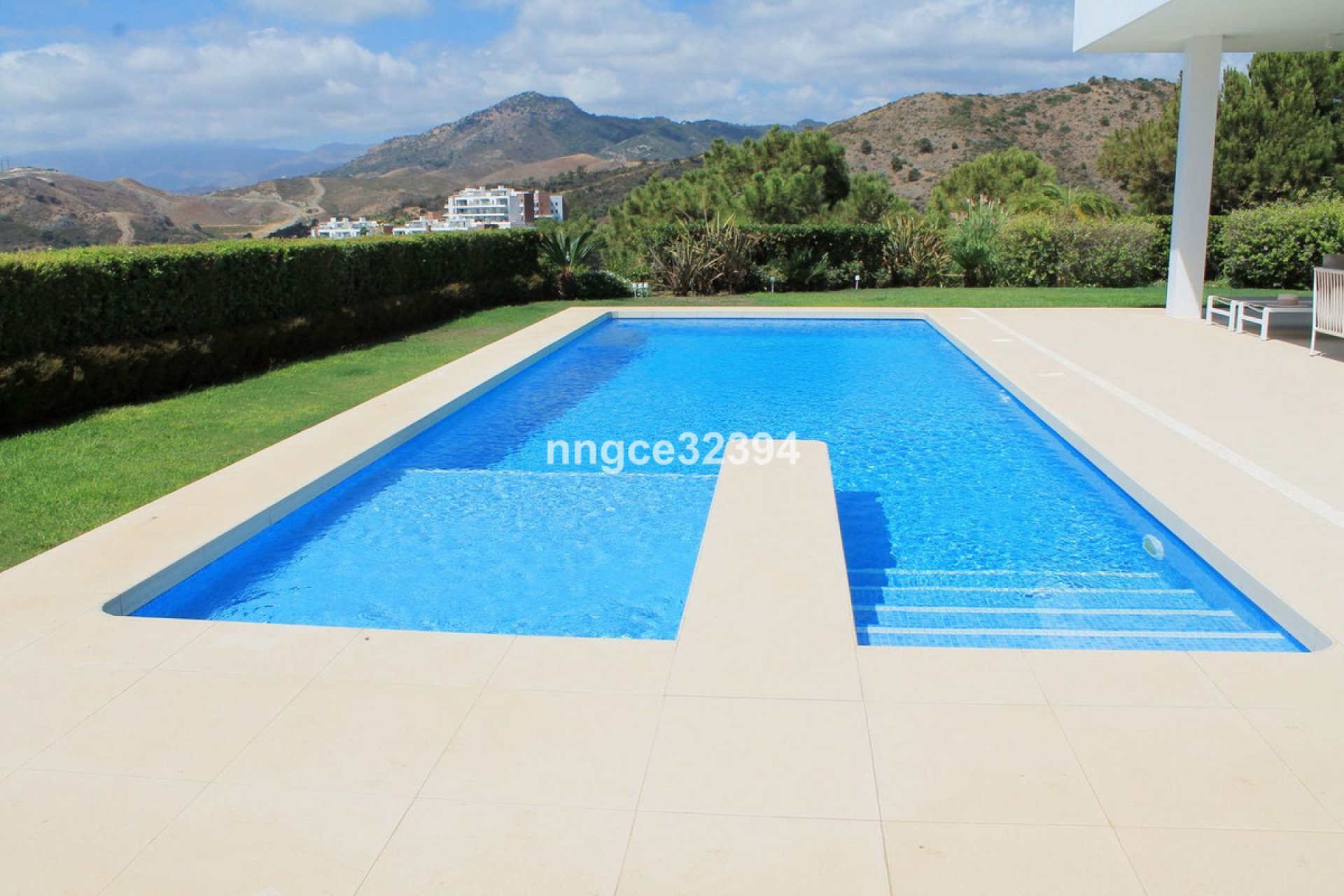 Resale - House - Detached Villa - Benahavís - Benahavís Centro