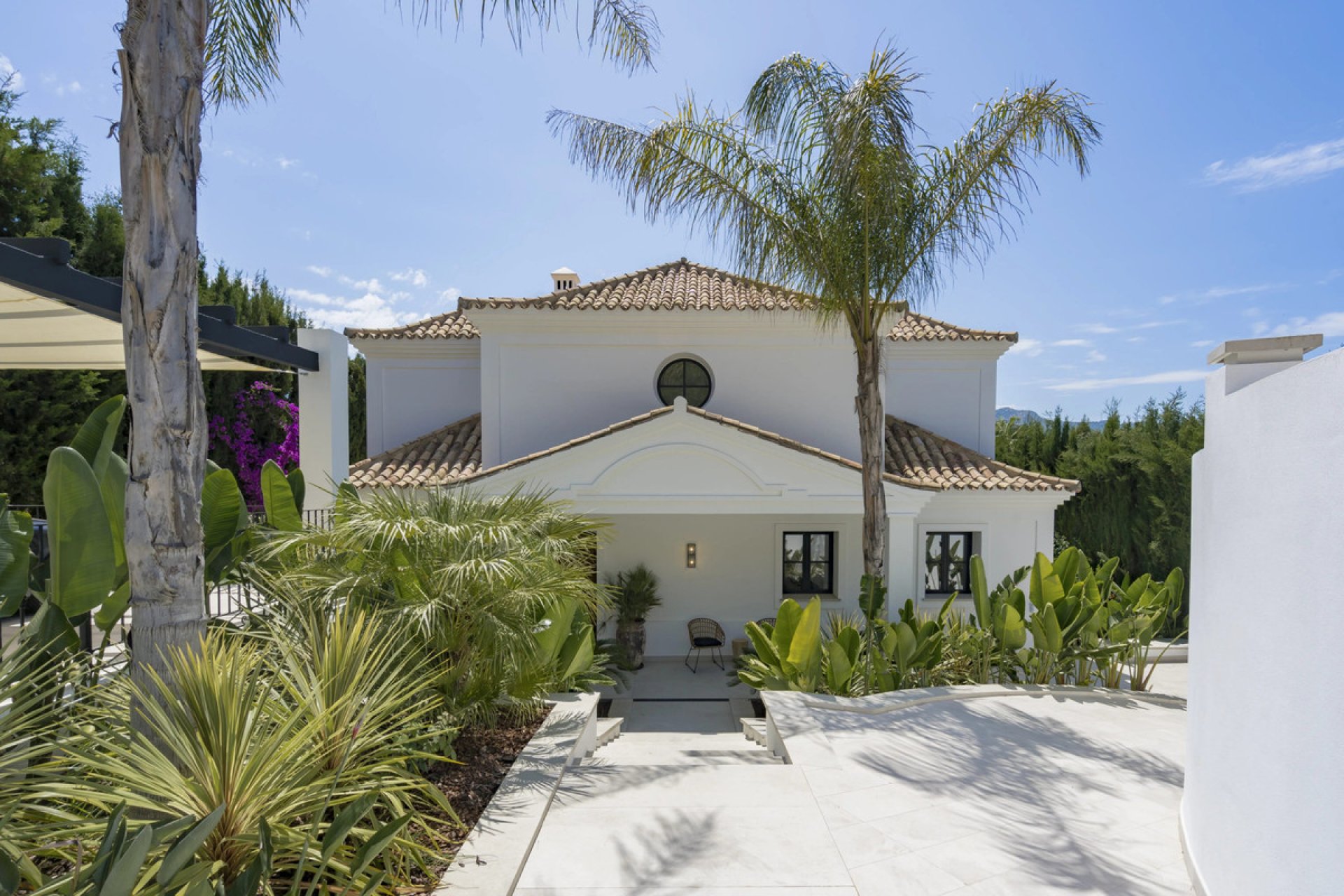 Resale - House - Detached Villa - Benahavís - Benahavís Centro