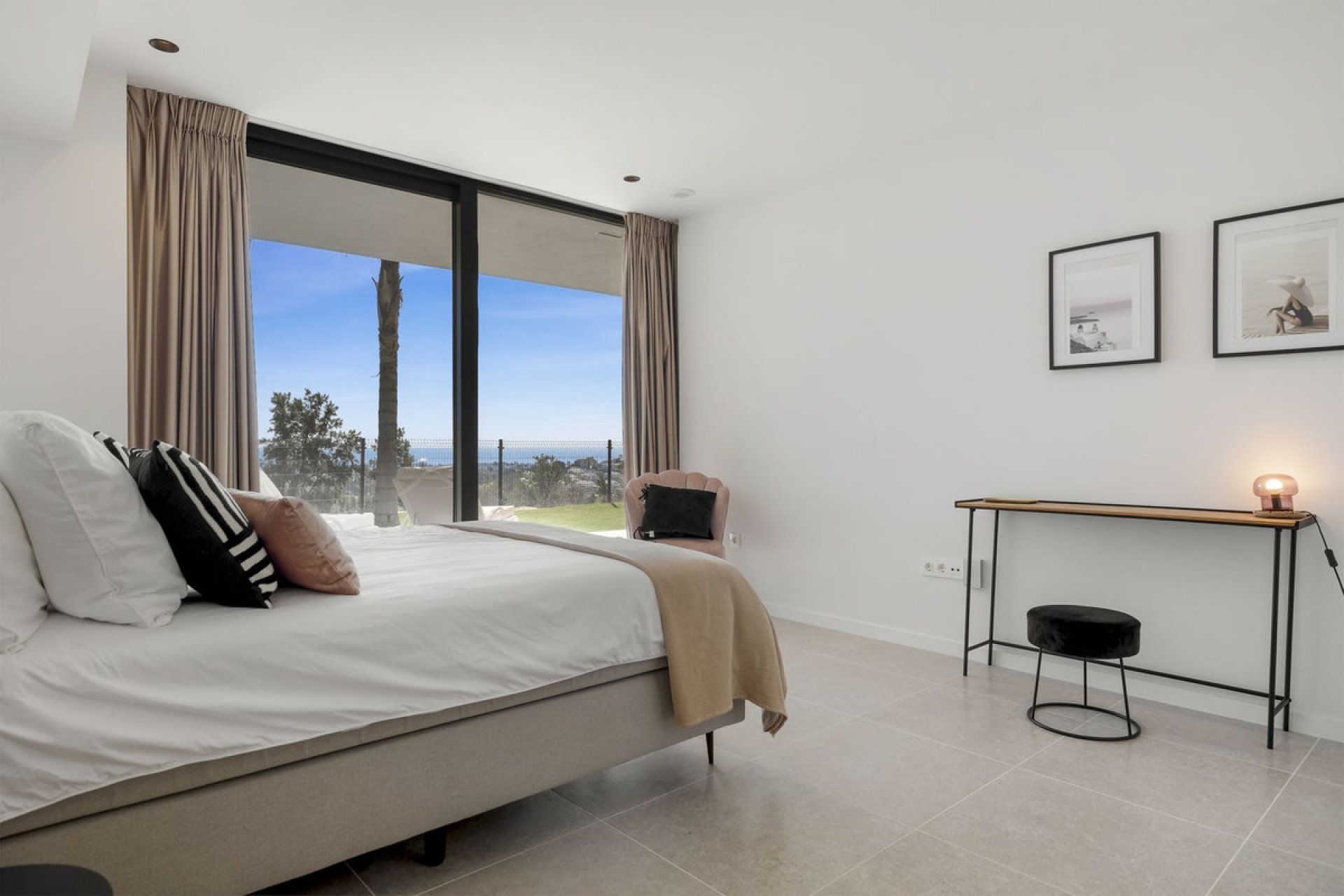 Resale - House - Detached Villa - Benahavís - Benahavís Centro