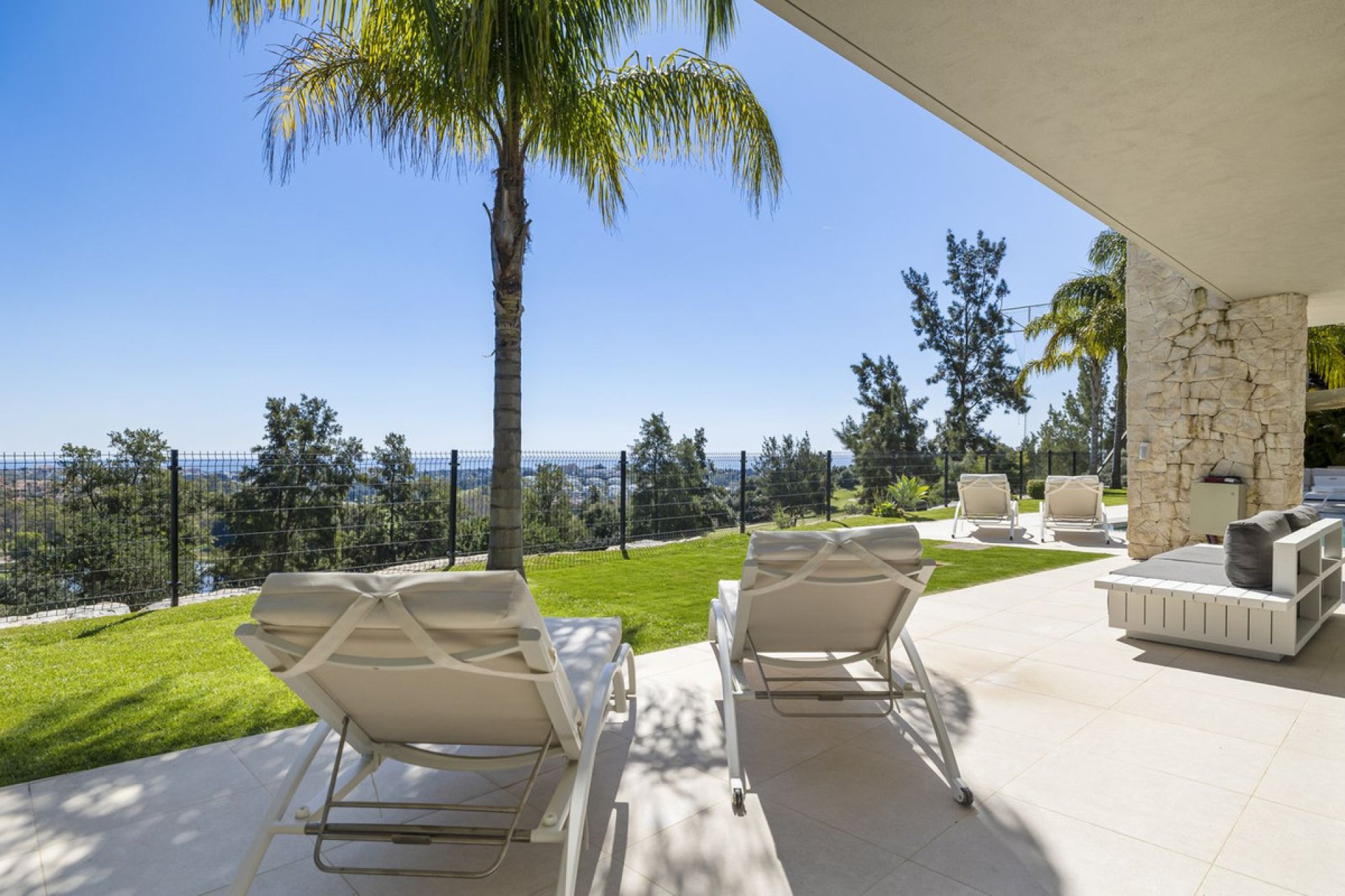 Resale - House - Detached Villa - Benahavís - Benahavís Centro