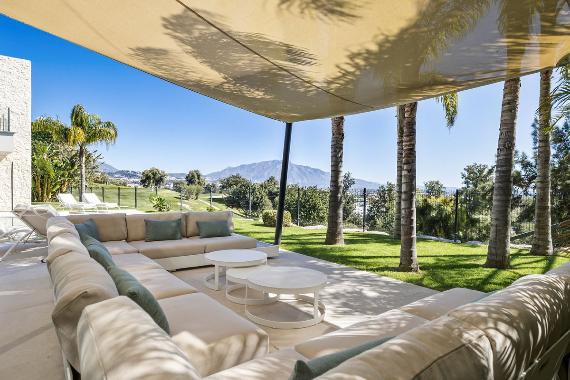 Resale - House - Detached Villa - Benahavís - Benahavís Centro