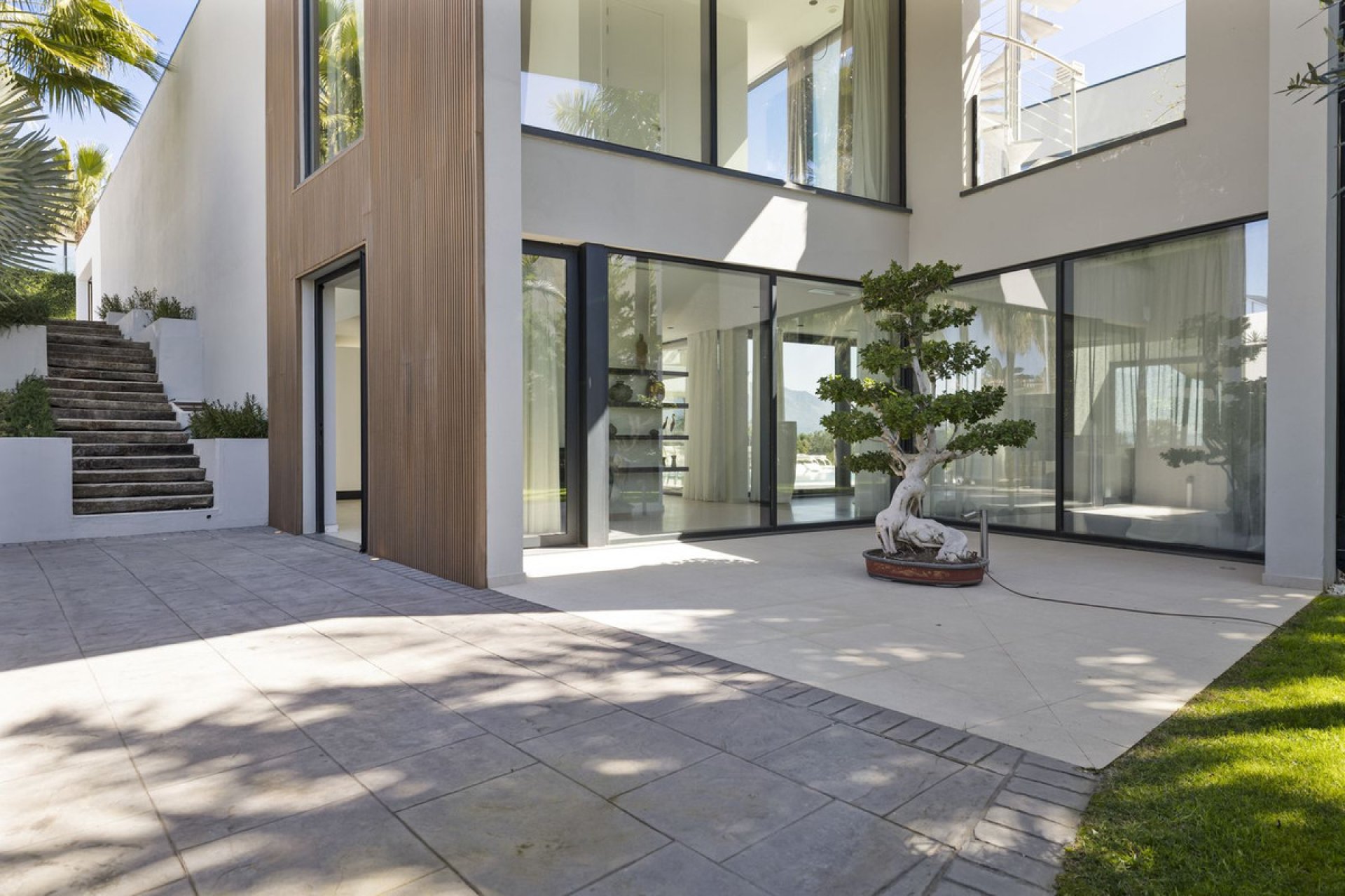 Resale - House - Detached Villa - Benahavís - Benahavís Centro