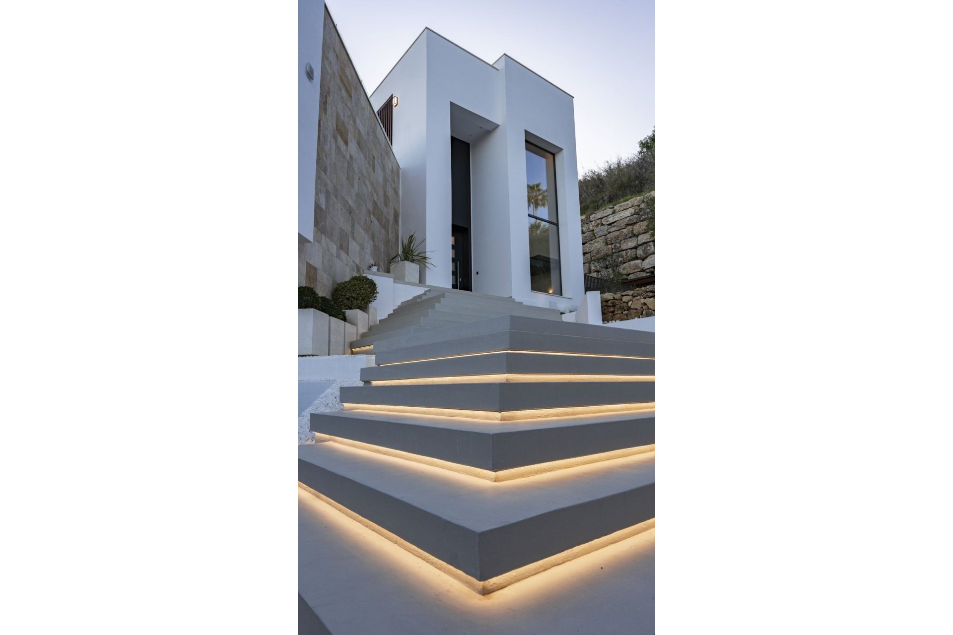 Resale - House - Detached Villa - Benahavís - Benahavís Centro